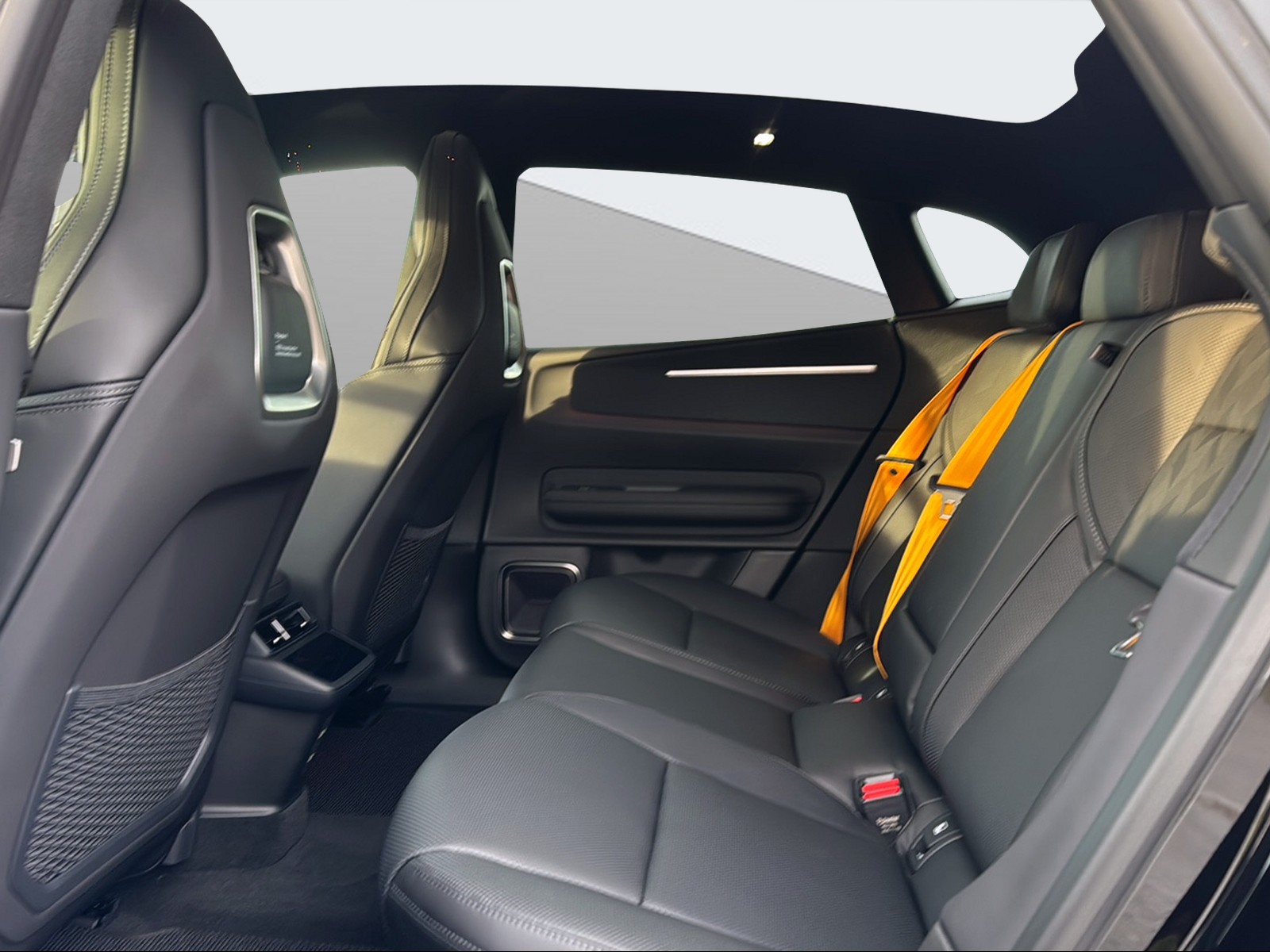 POLESTAR 4 Long Range Dual Motor-image-13