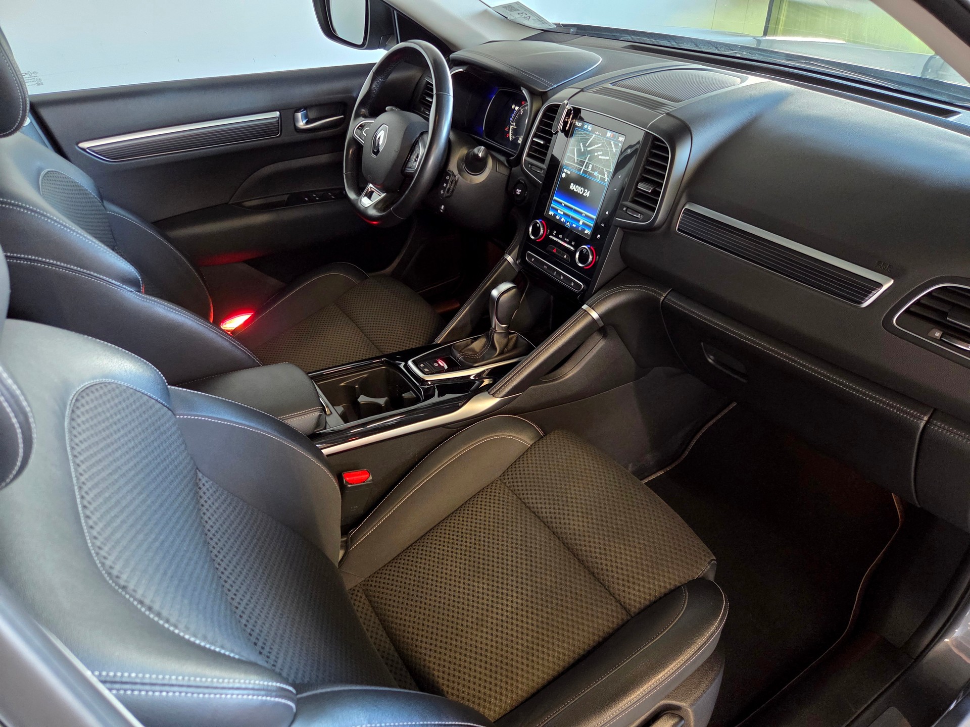 RENAULT Koleos 2.0 Blue dCi techno X-Tronic 4WD-image-14
