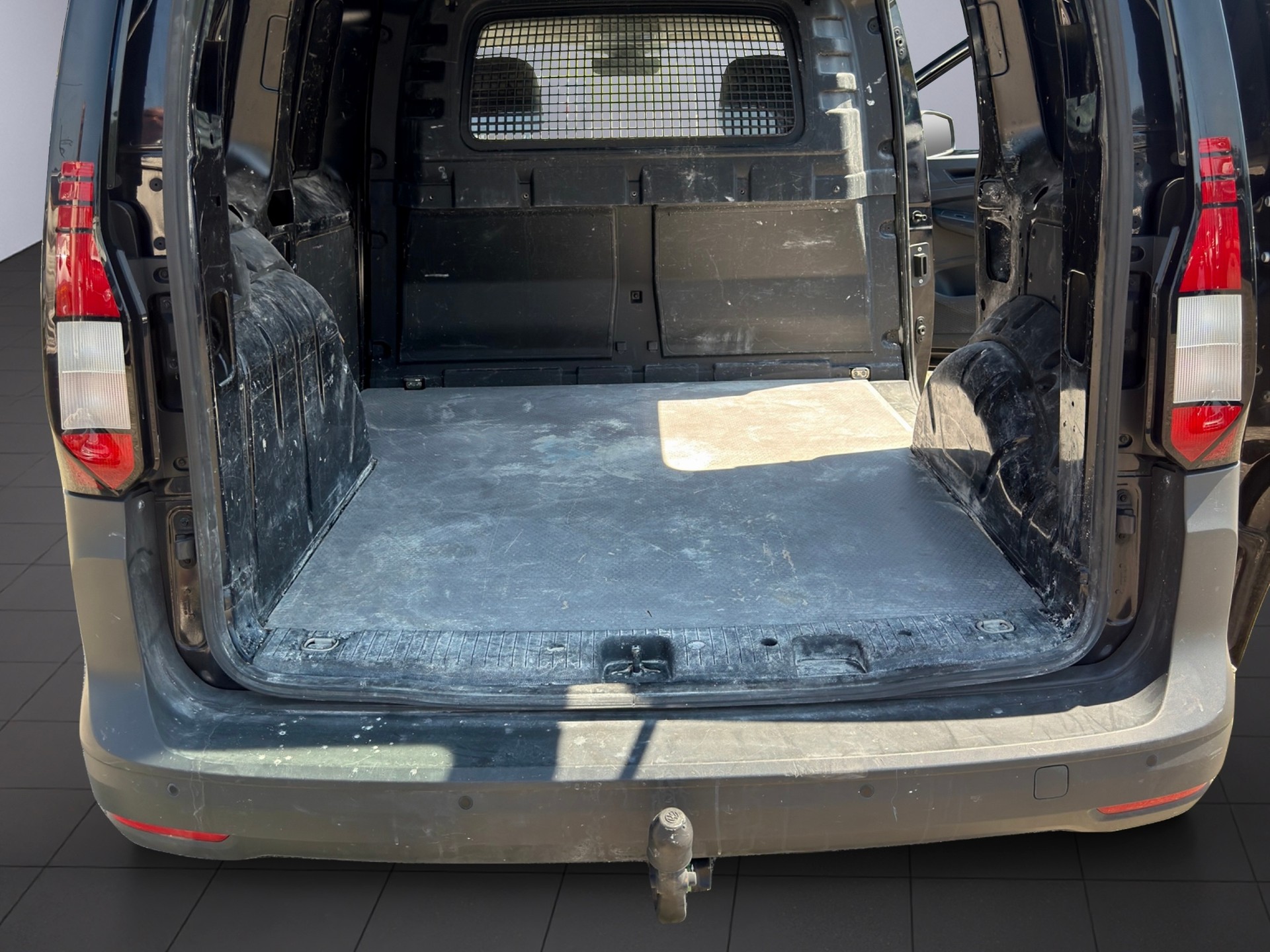 VW 2.0TDI Navi, Klima, AHK 1500 Kg, Nutzlast 650 kg-image-9