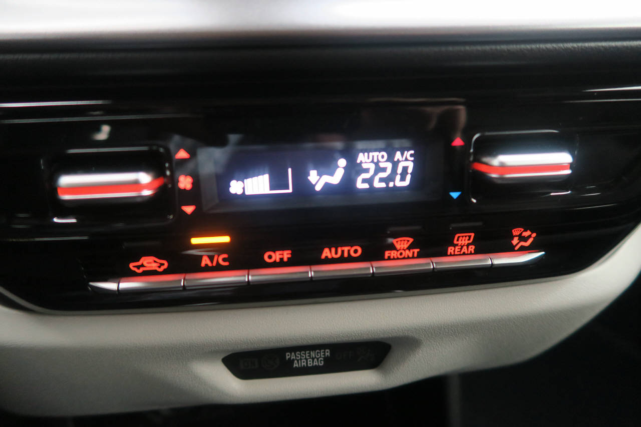 SUZUKI Swift 1.2 Compact Top Hybrid CVT-image-12