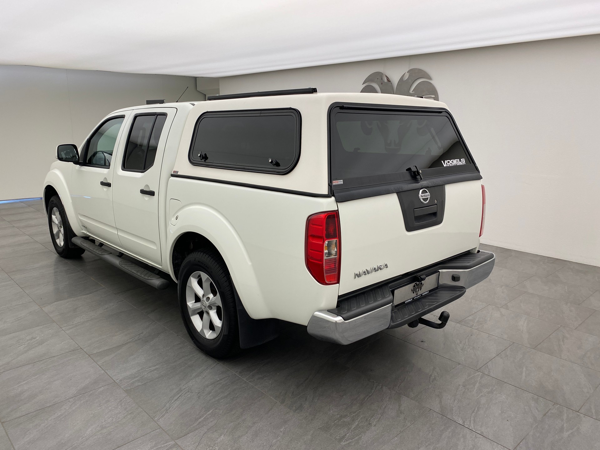 NISSAN Navara 2.5 4WD-image-5
