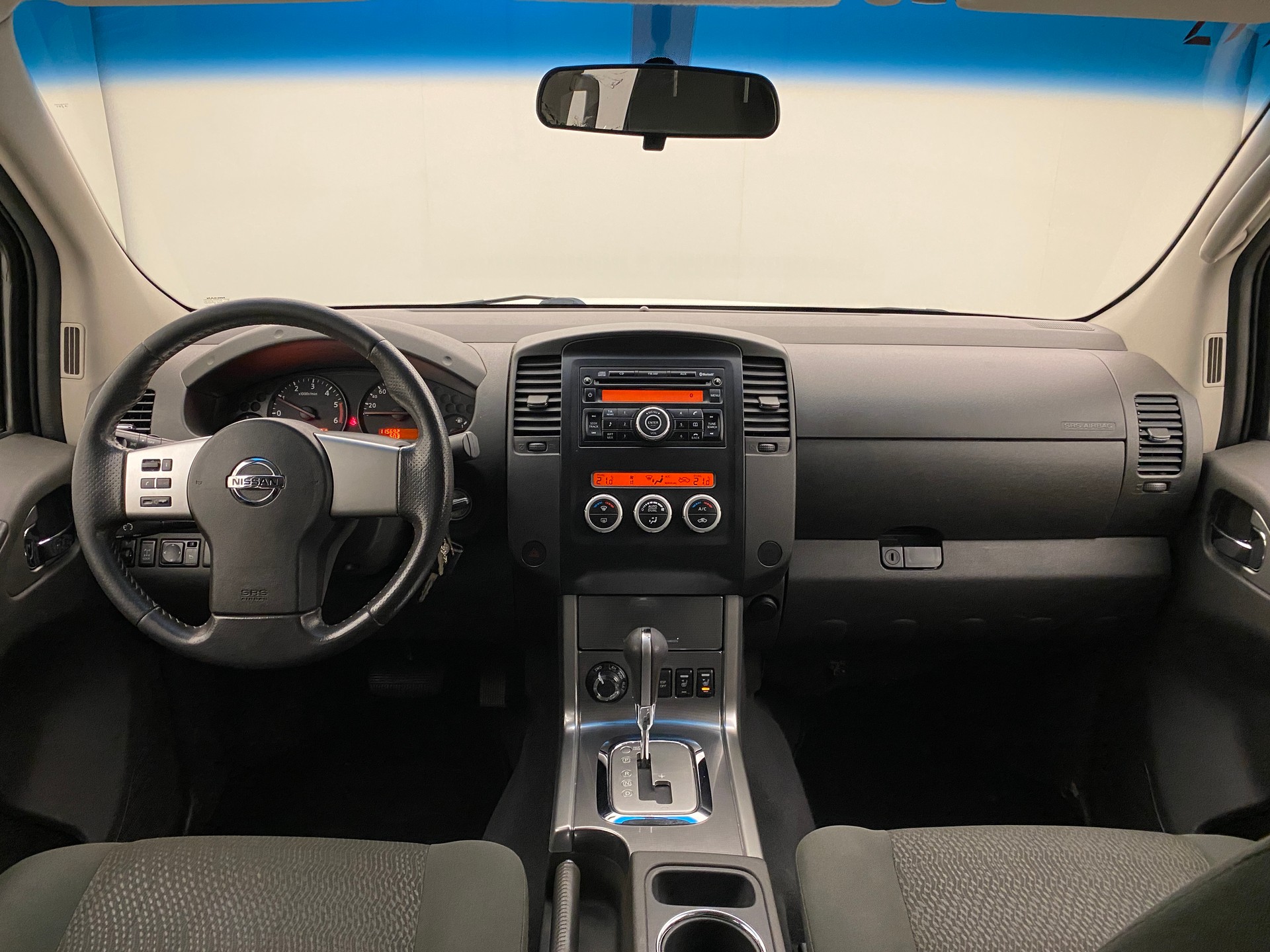 NISSAN Navara 2.5 4WD-image-6