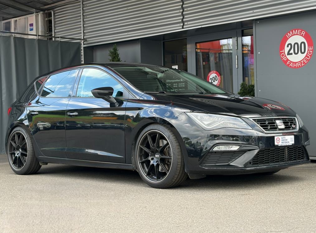 SEAT Leon 2.0 TDi FR-image-1
