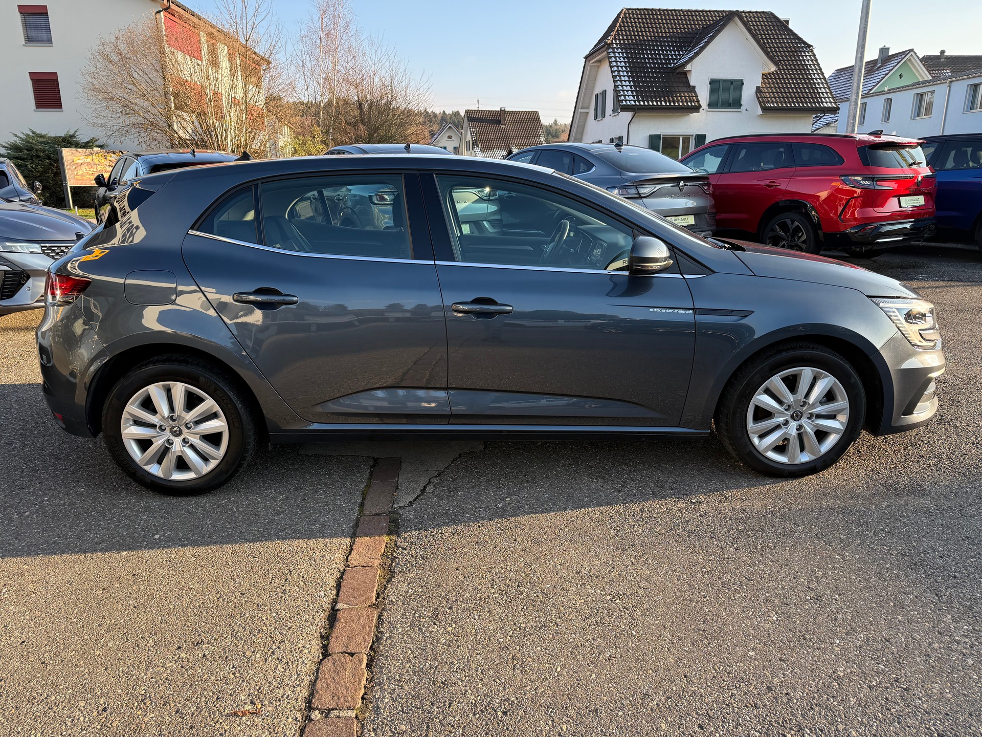 RENAULT Mégane Berline 1.3 16V Turbo Zen-image-3