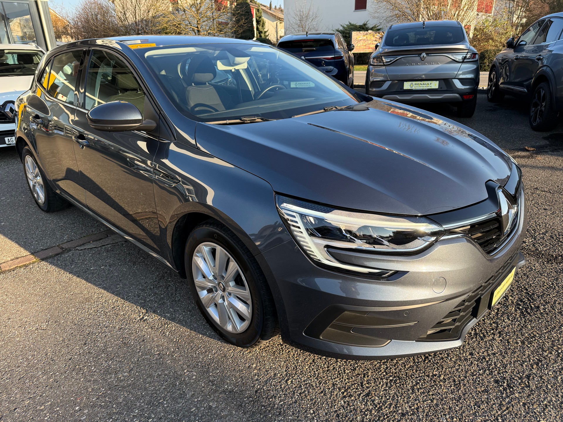 RENAULT Mégane Berline 1.3 16V Turbo Zen-image-4