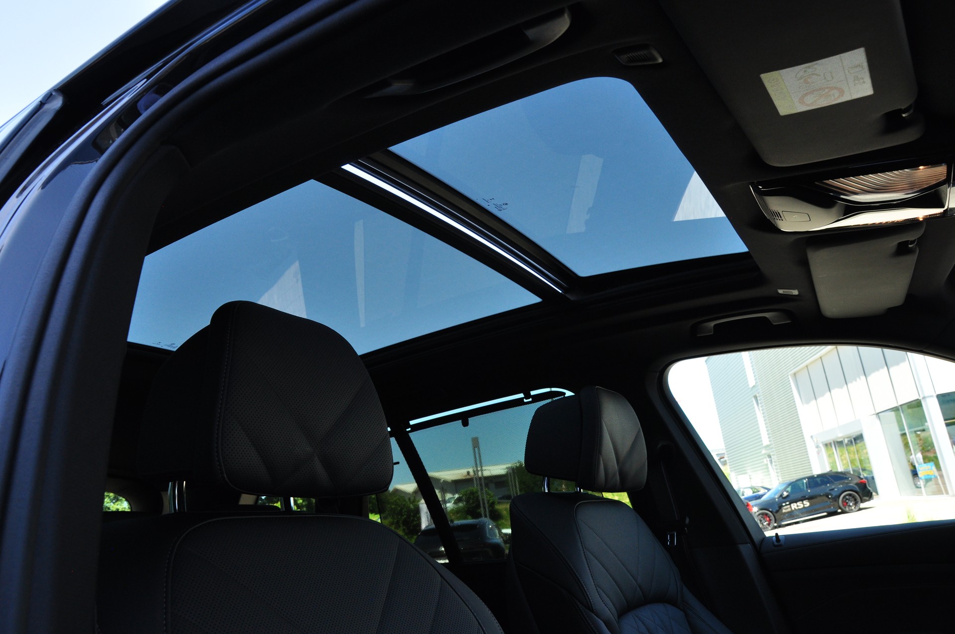 BMW X5 xDrive 48V 40d M Sport Pro Steptronic-image-19