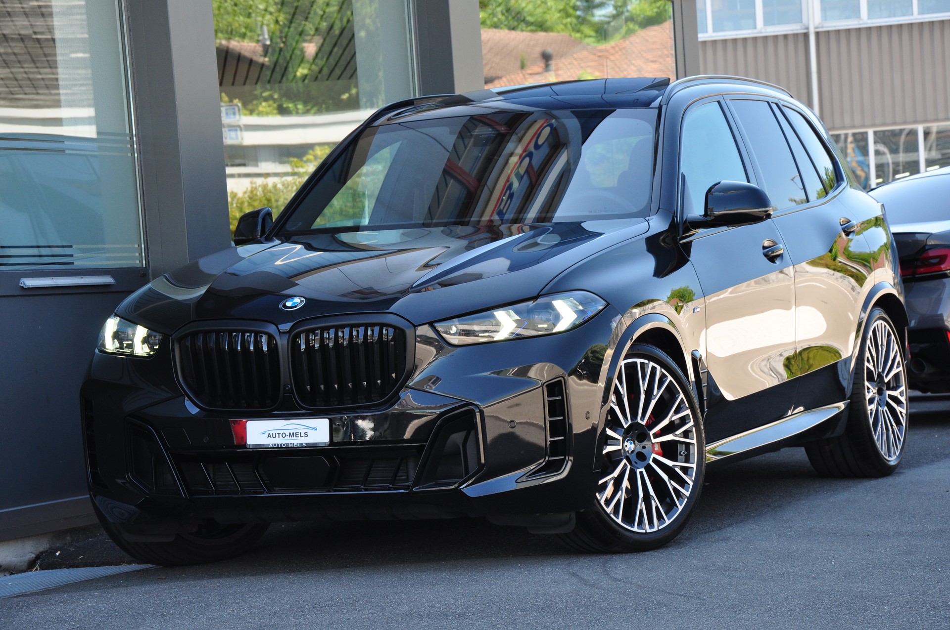 BMW X5 xDrive 48V 40d M Sport Pro Steptronic-showroom-element-2