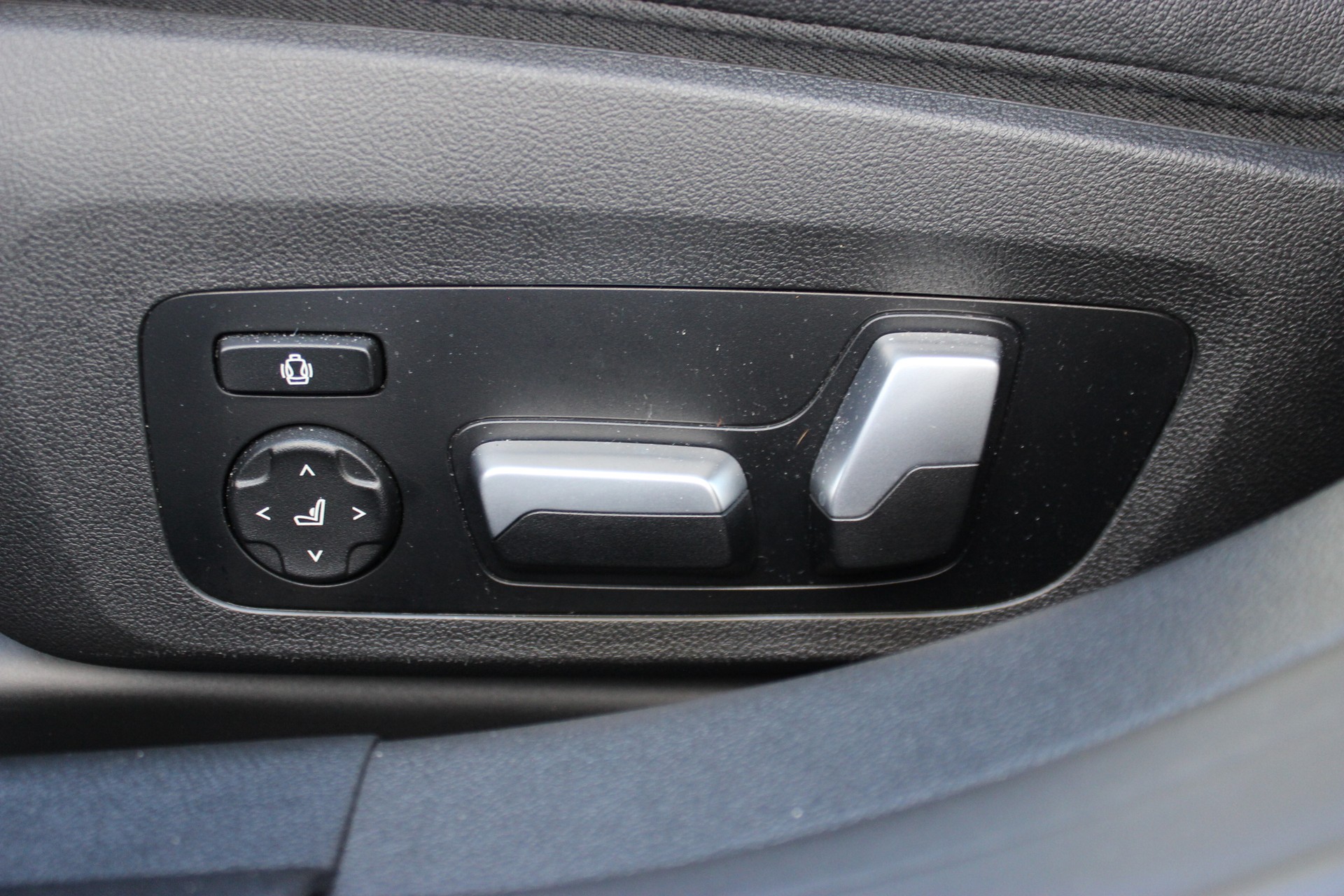 BMW 420d xDrive 48V Gran Coupé M Sport PRO *M PERFORMANCE*-image-8