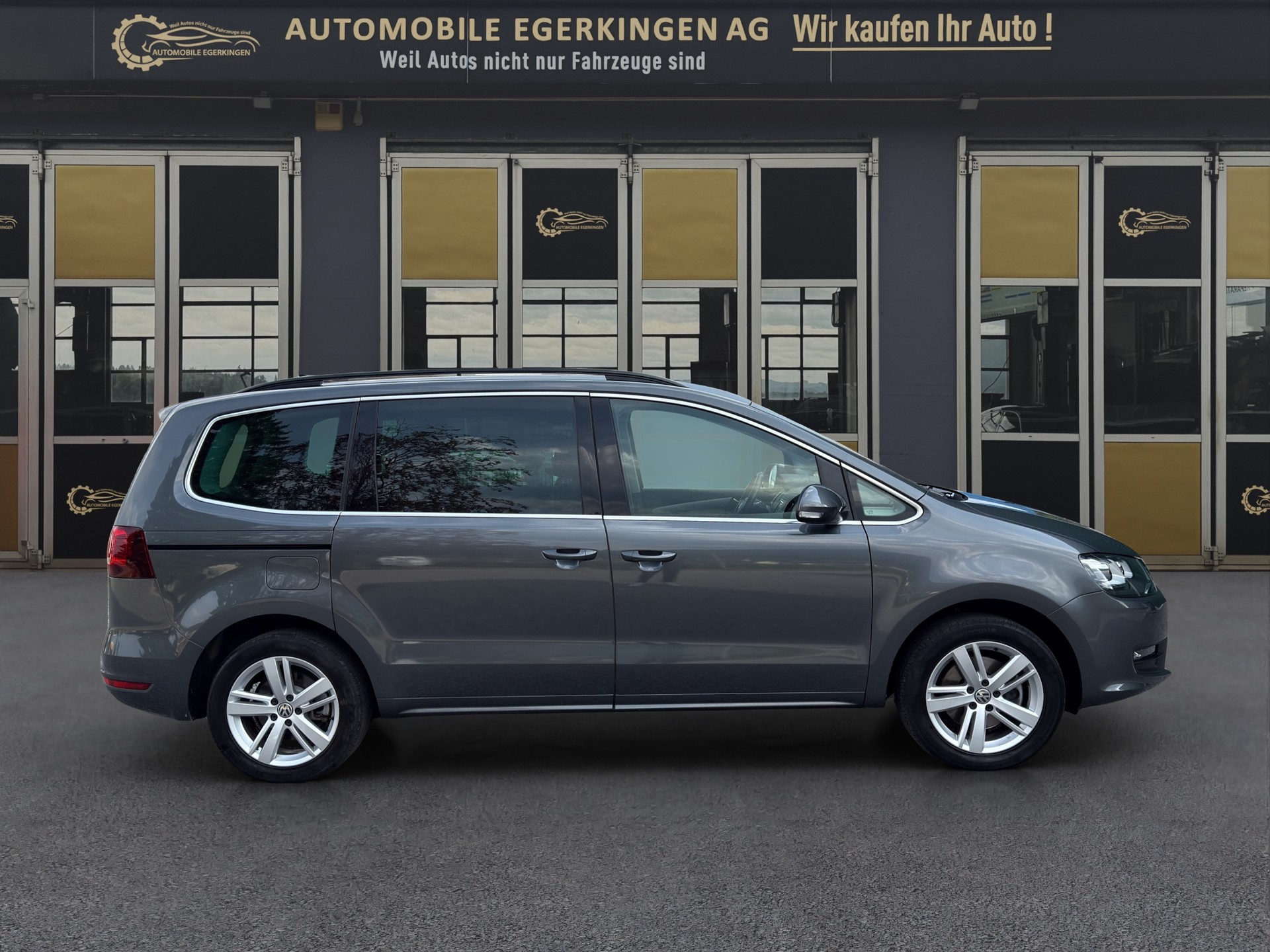 VW Sharan 2.0 TDI SCR Comfortline DSG 4m-image-3
