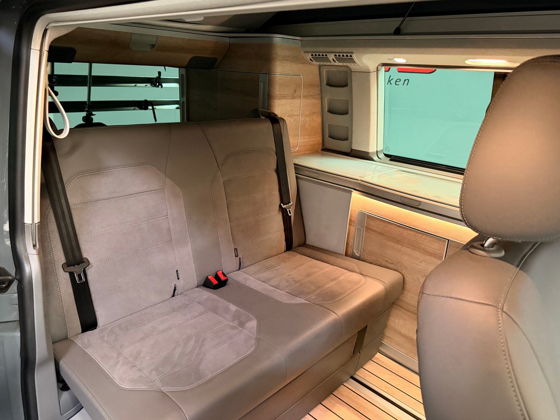 VW T6.1 California 2.0 Bi-TDI Ocean Edition Liberty 4Motion DSG-image-14