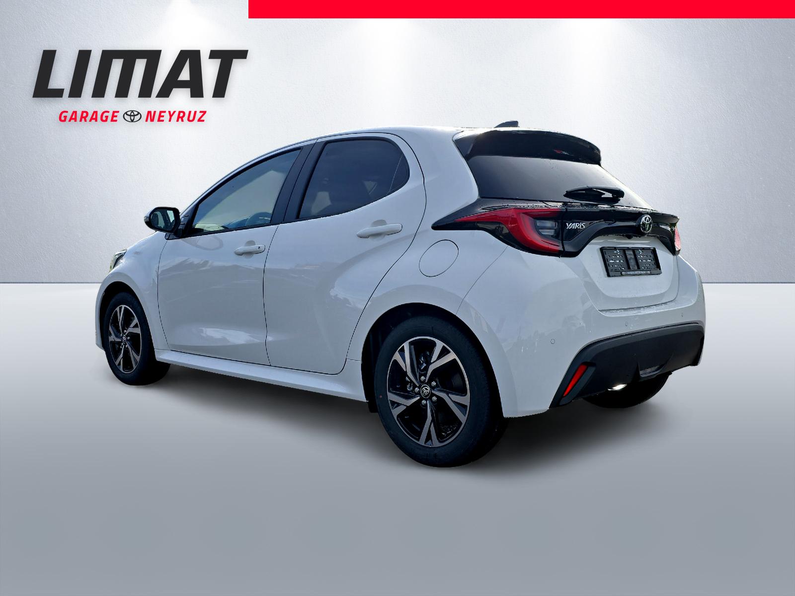 TOYOTA Yaris 1.5 VVT-i HSD Trend-image-2