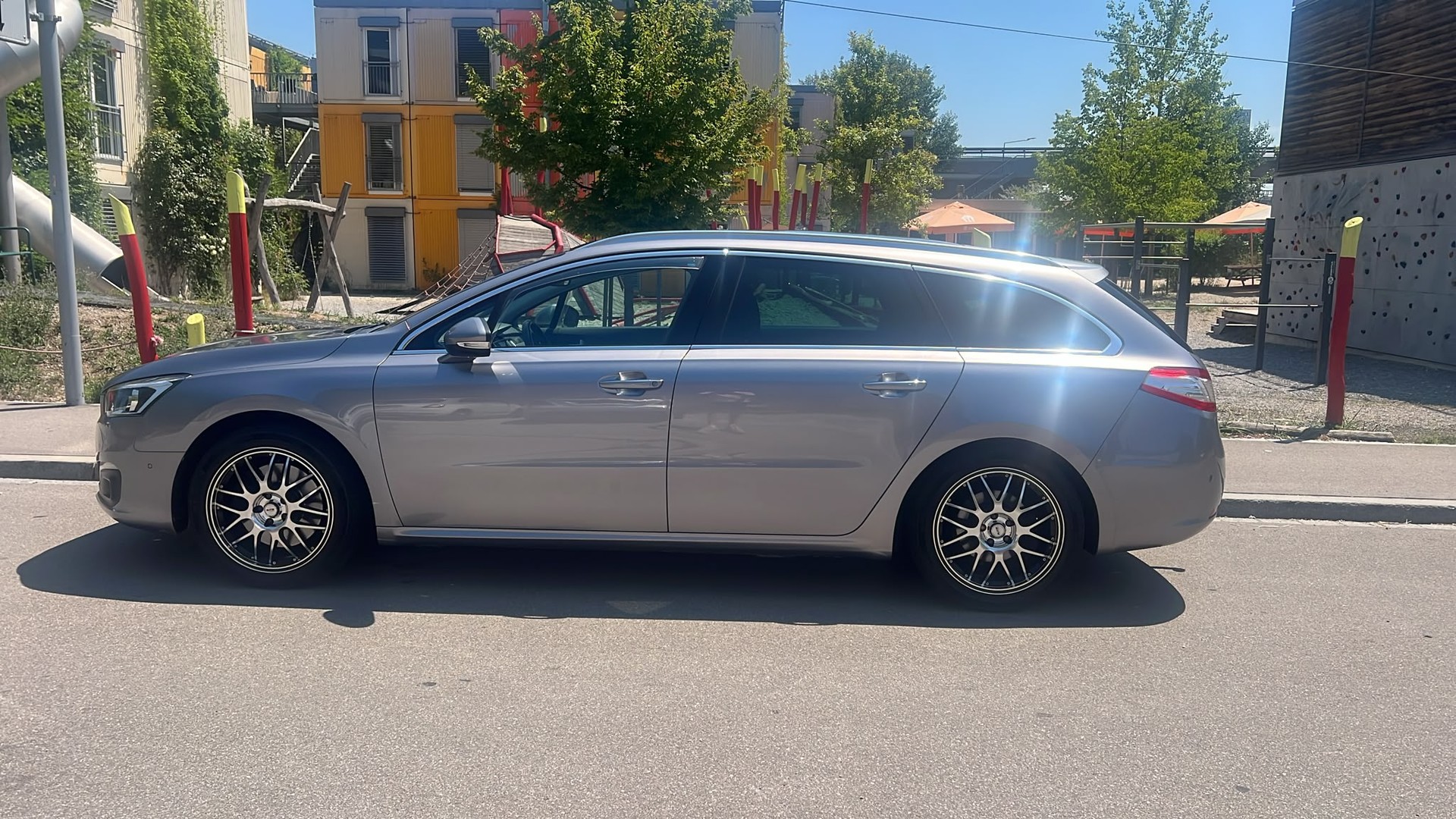 PEUGEOT 508 SW 2.0 BlueHDi GT EAT6 Automatic-image-3