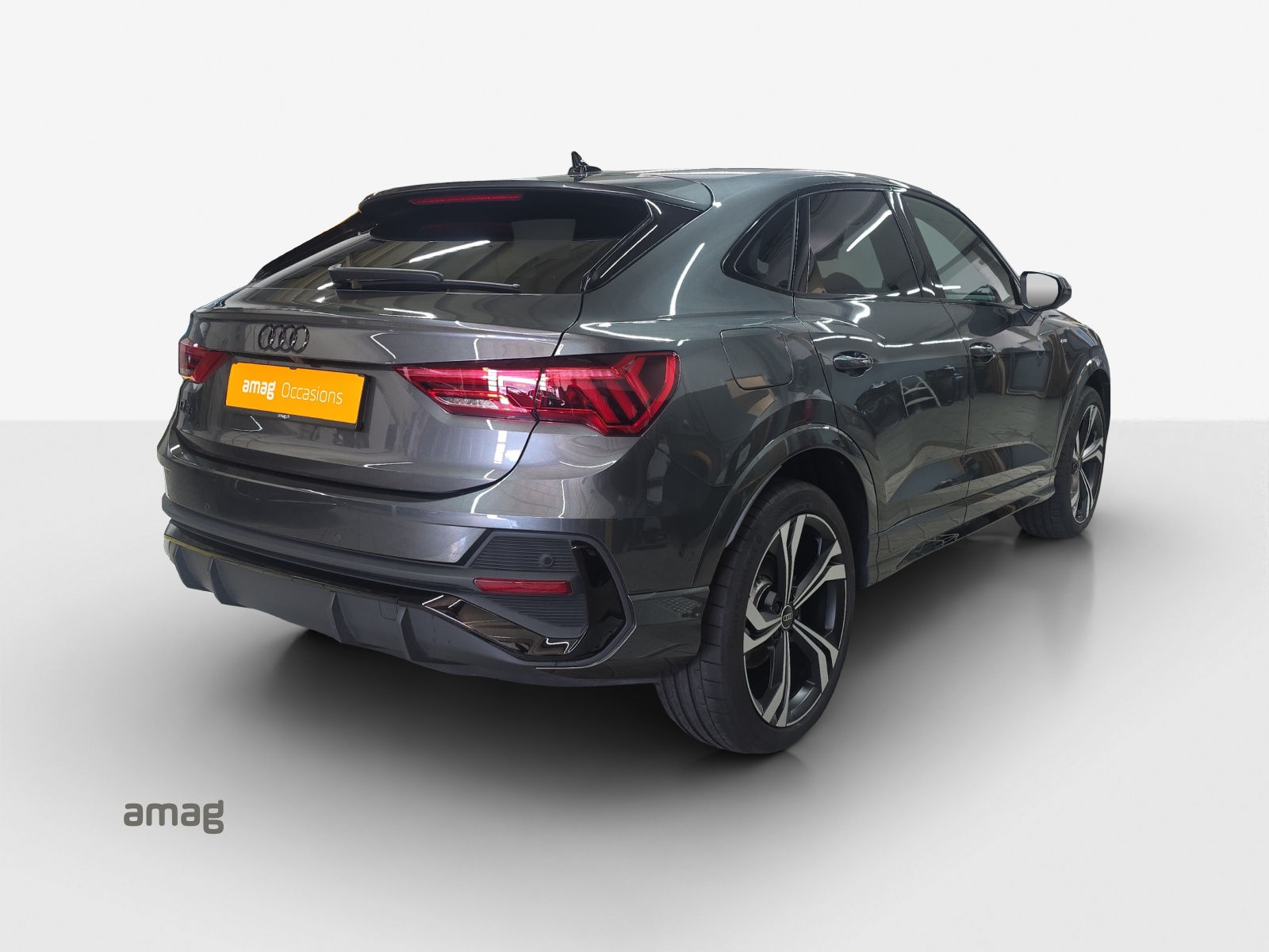 AUDI Q3 Sportback 35 TFSI S line Attraction S-tronic-image-4