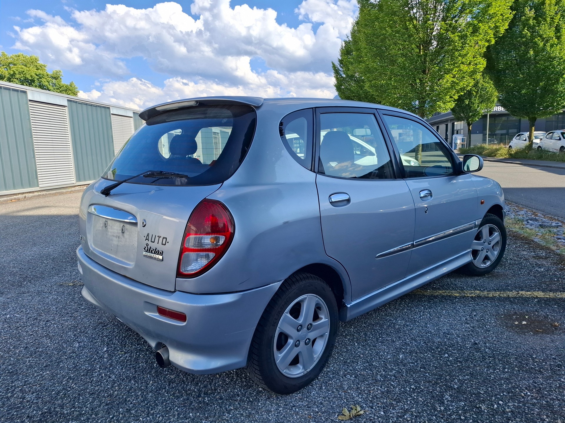 DAIHATSU SIRION-image-3