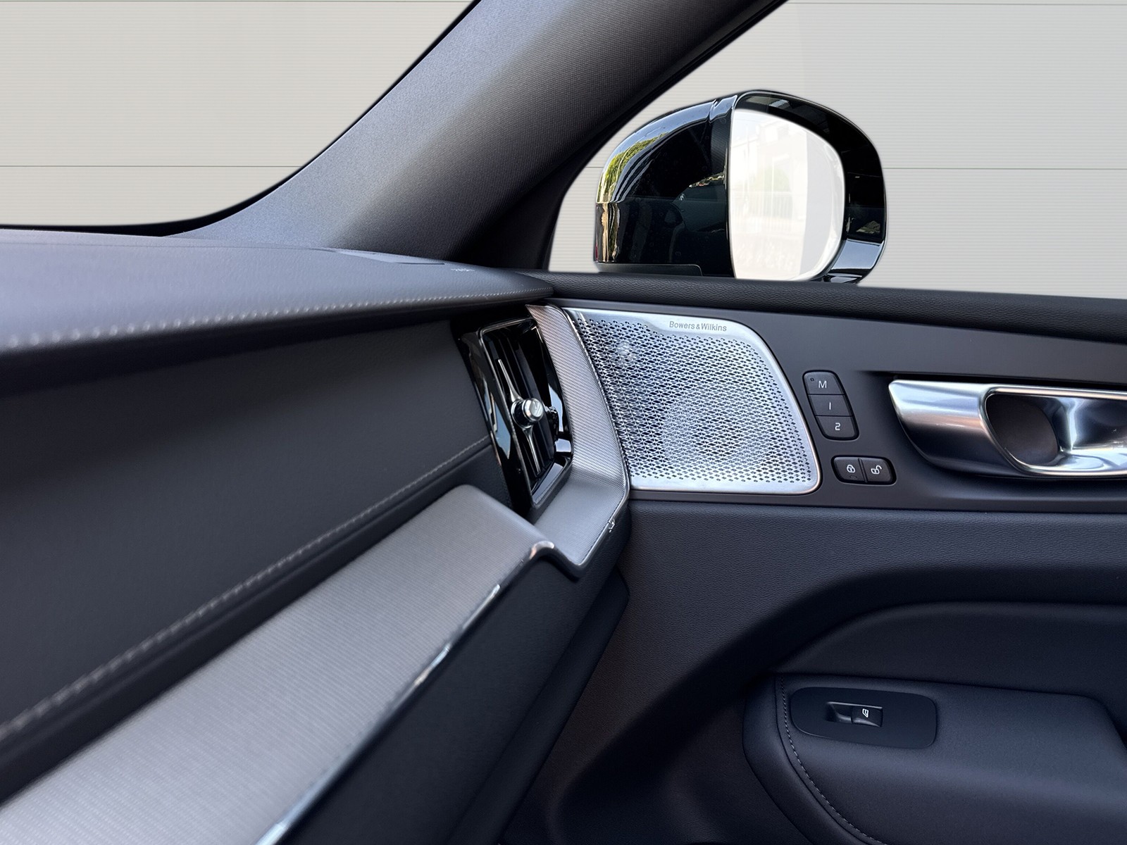 VOLVO XC60 T8 Allradantrieb Plug-in Hybrid-image-16