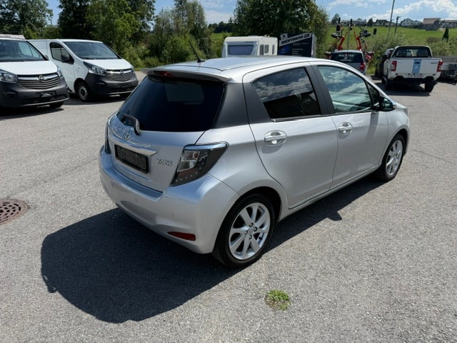 TOYOTA Yaris 1.33 Style Multidrive-image-5