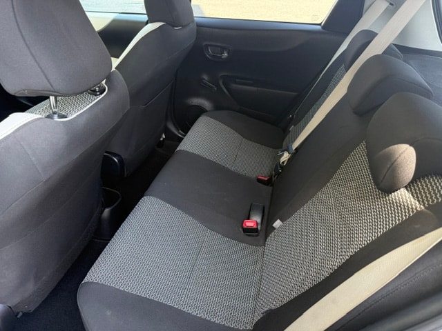 TOYOTA Yaris 1.33 Style Multidrive-image-11