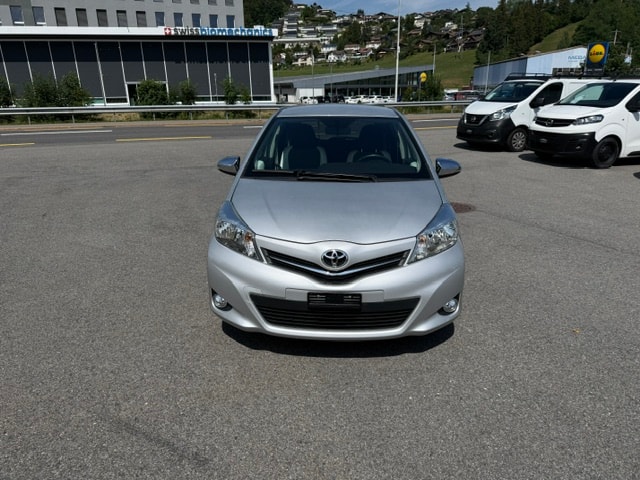 TOYOTA Yaris 1.33 Style Multidrive-image-2