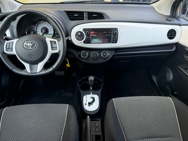 TOYOTA Yaris 1.33 Style Multidrive-image-9