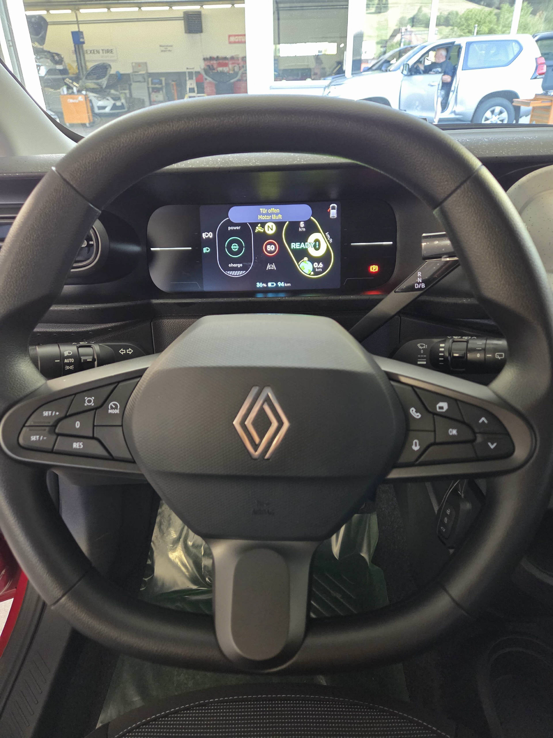 RENAULT Twingo E-Tech Urban Range evolution-image-7