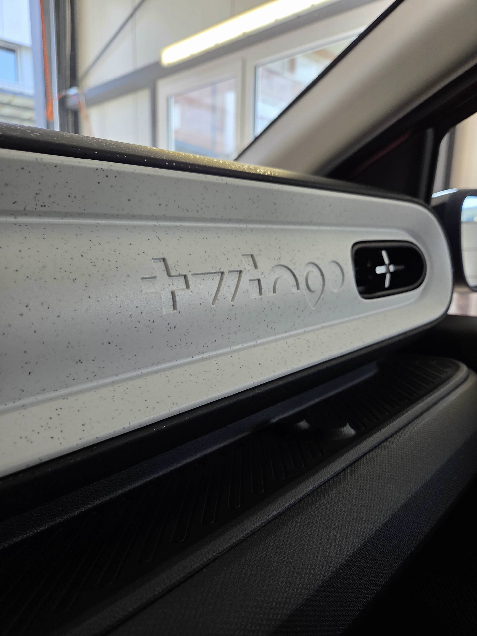 RENAULT Twingo E-Tech Urban Range evolution-image-11