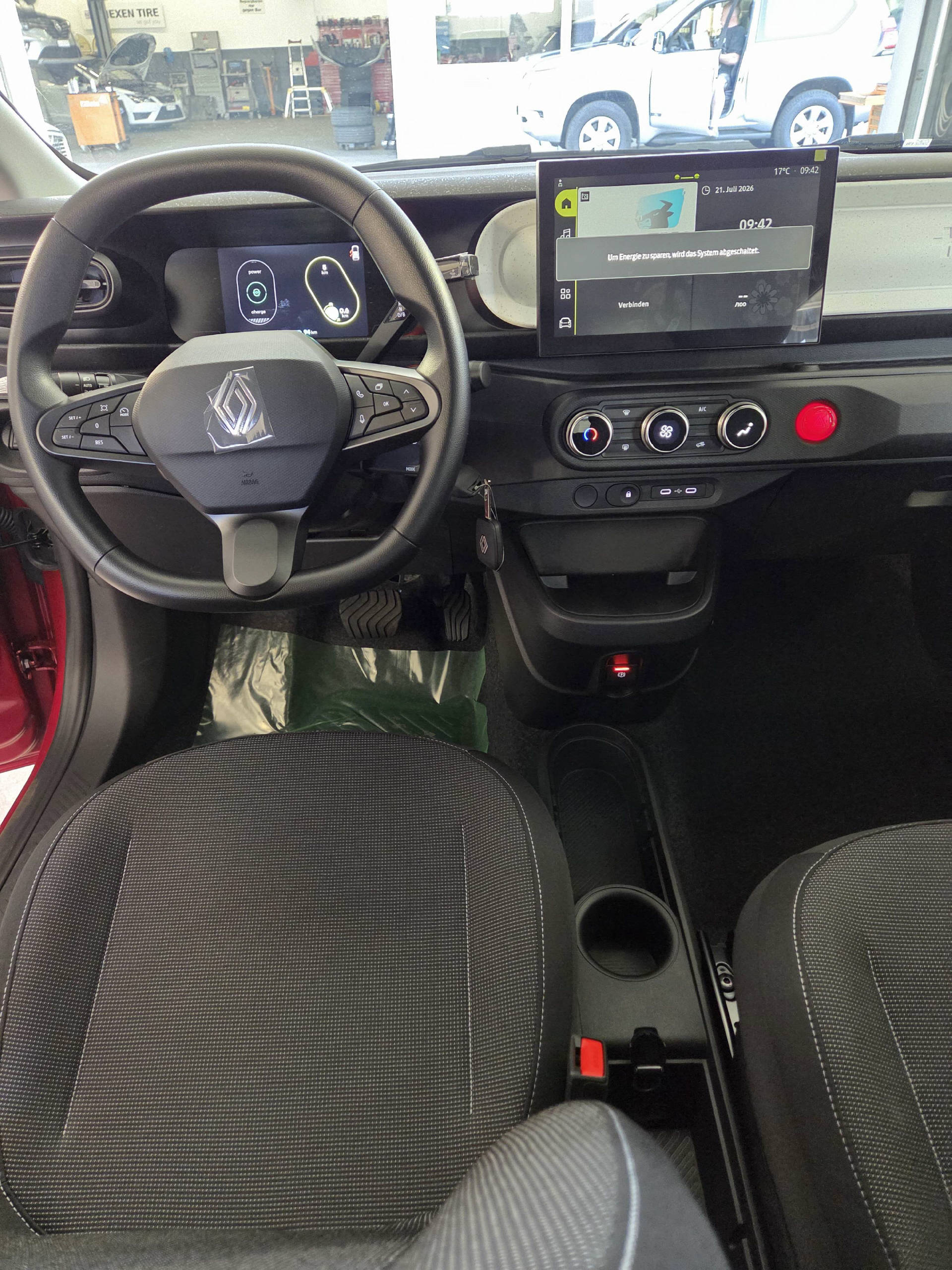 RENAULT Twingo E-Tech Urban Range evolution-image-6