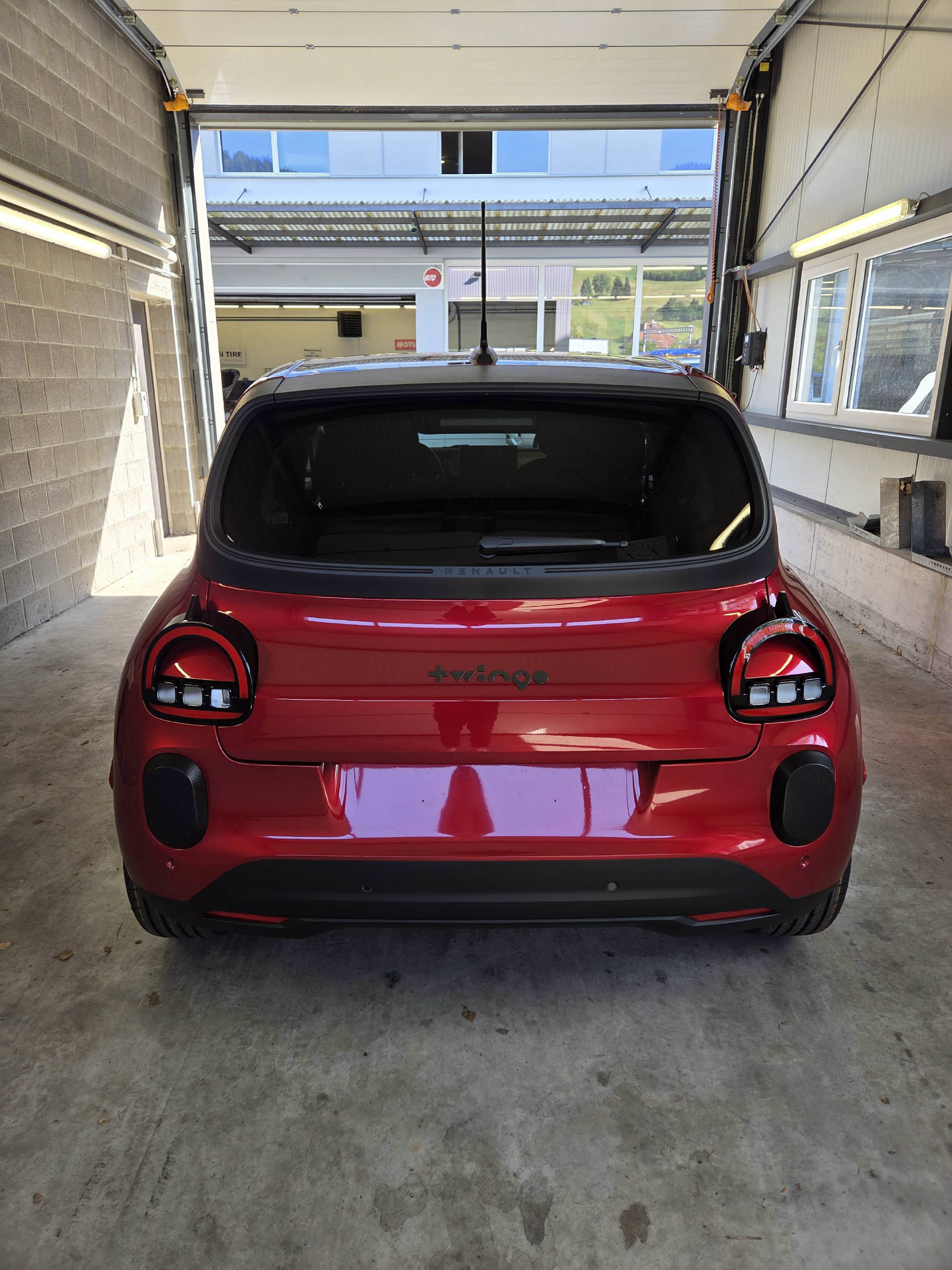 RENAULT Twingo E-Tech Urban Range evolution-image-3