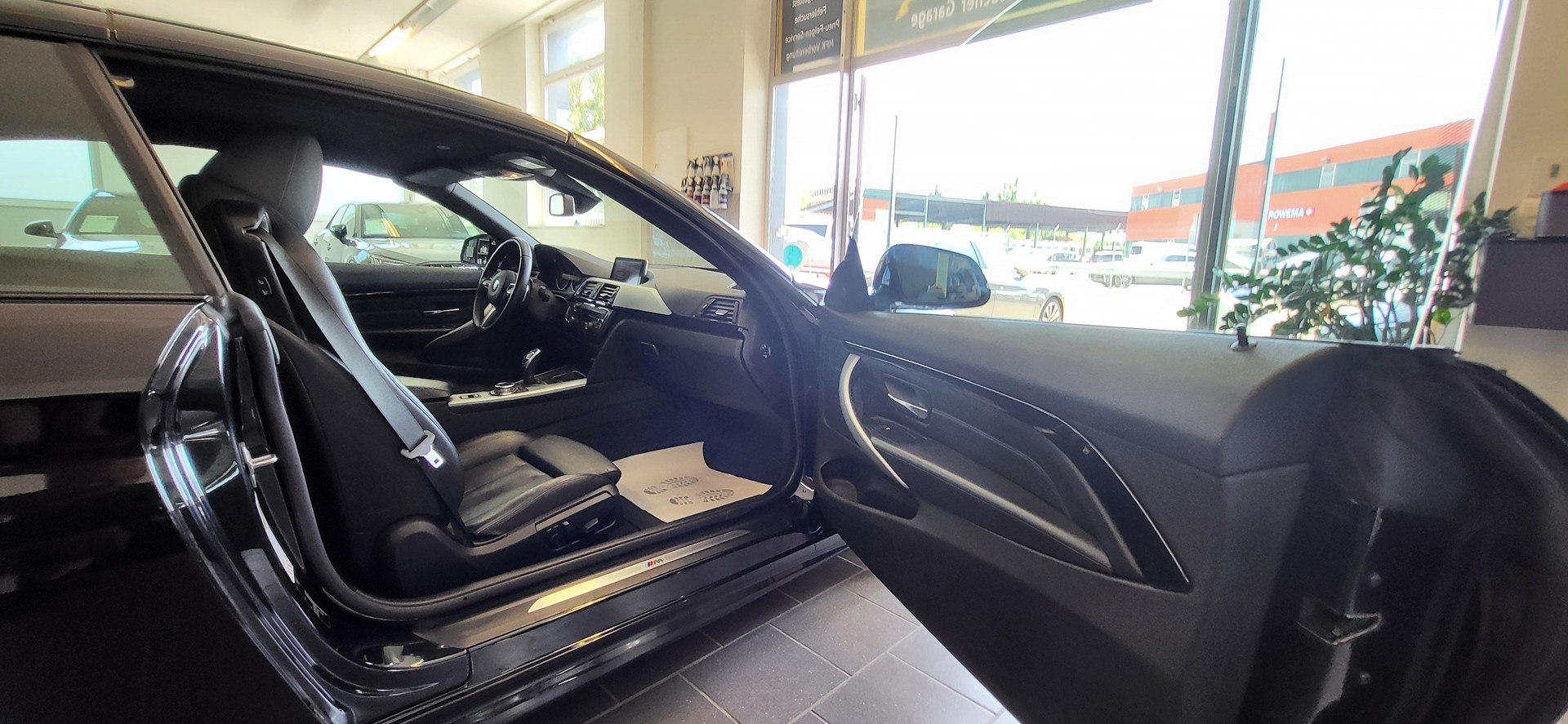 BMW 435i Cabriolet M Sport Steptronic-image-10