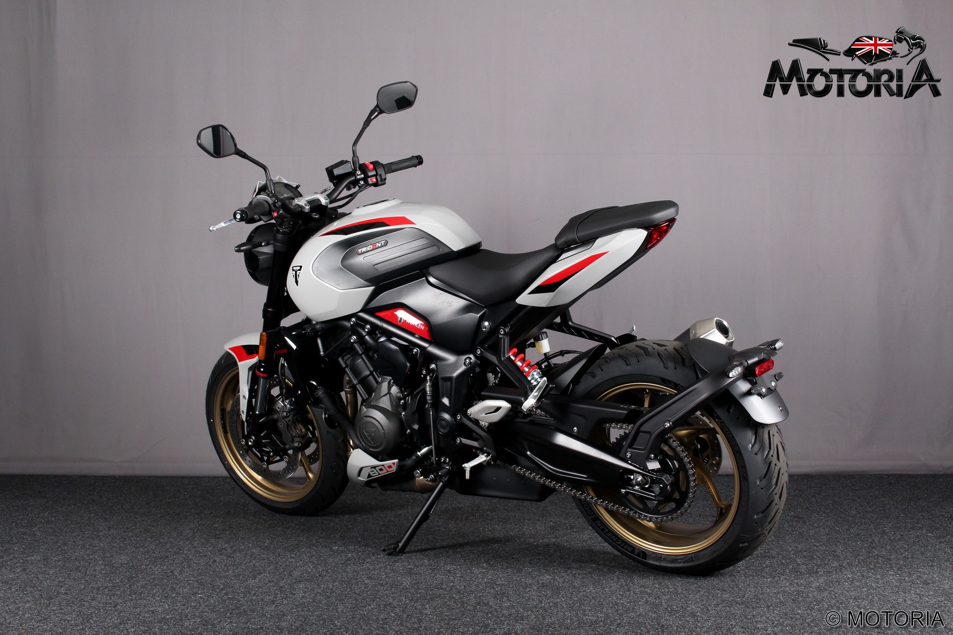 TRIUMPH Trident 800-image-4