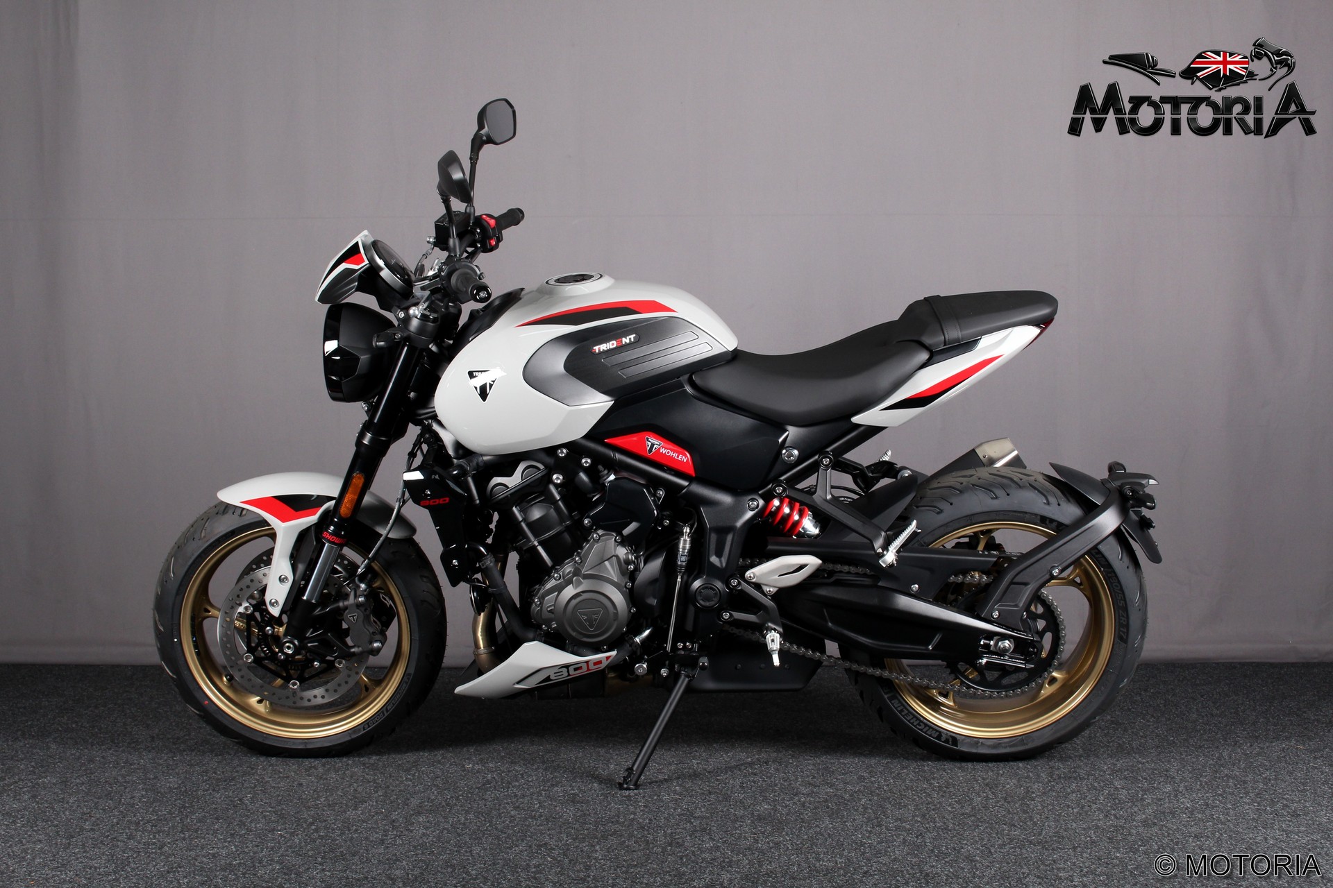 TRIUMPH Trident 800-image-5