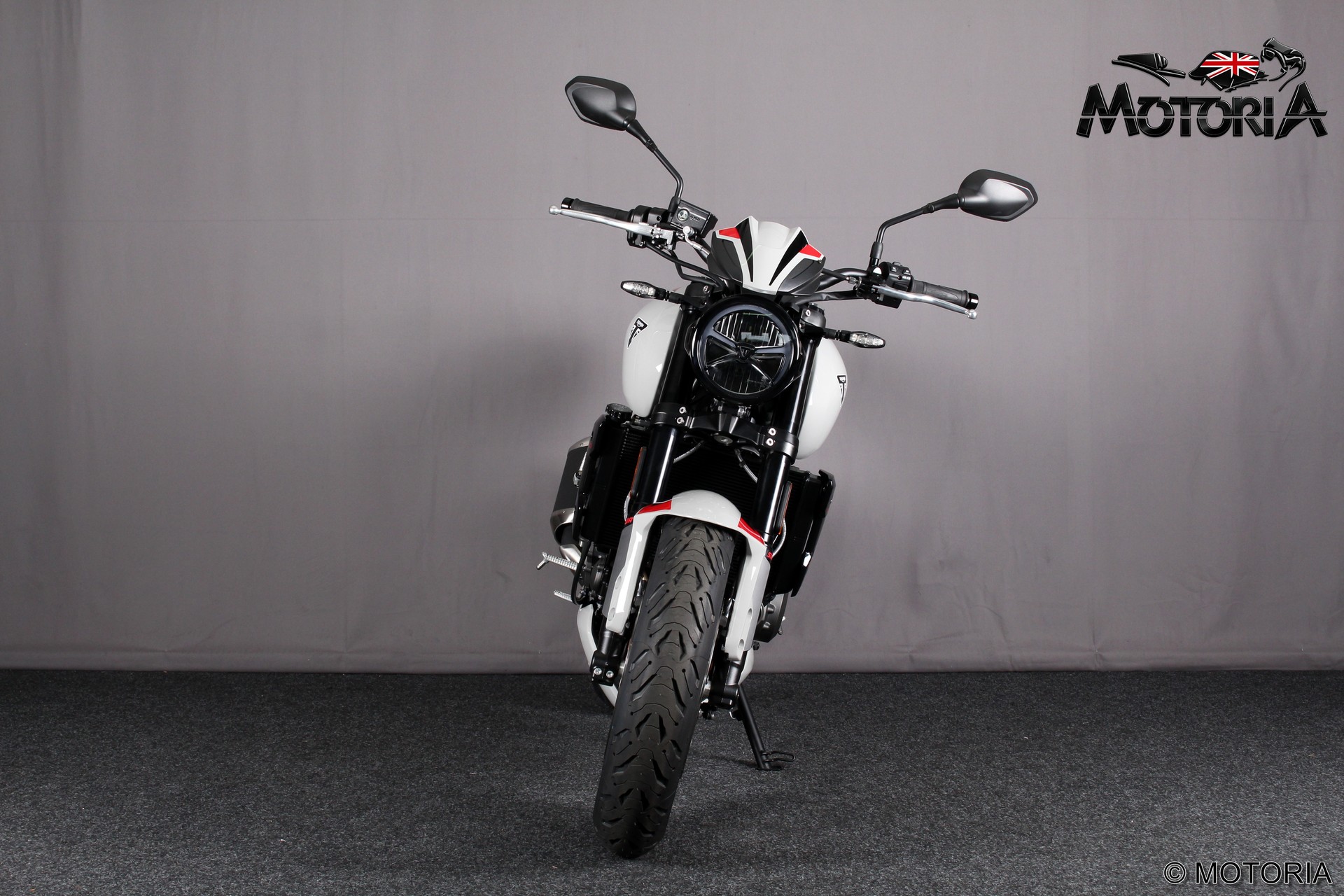 TRIUMPH Trident 800-image-7