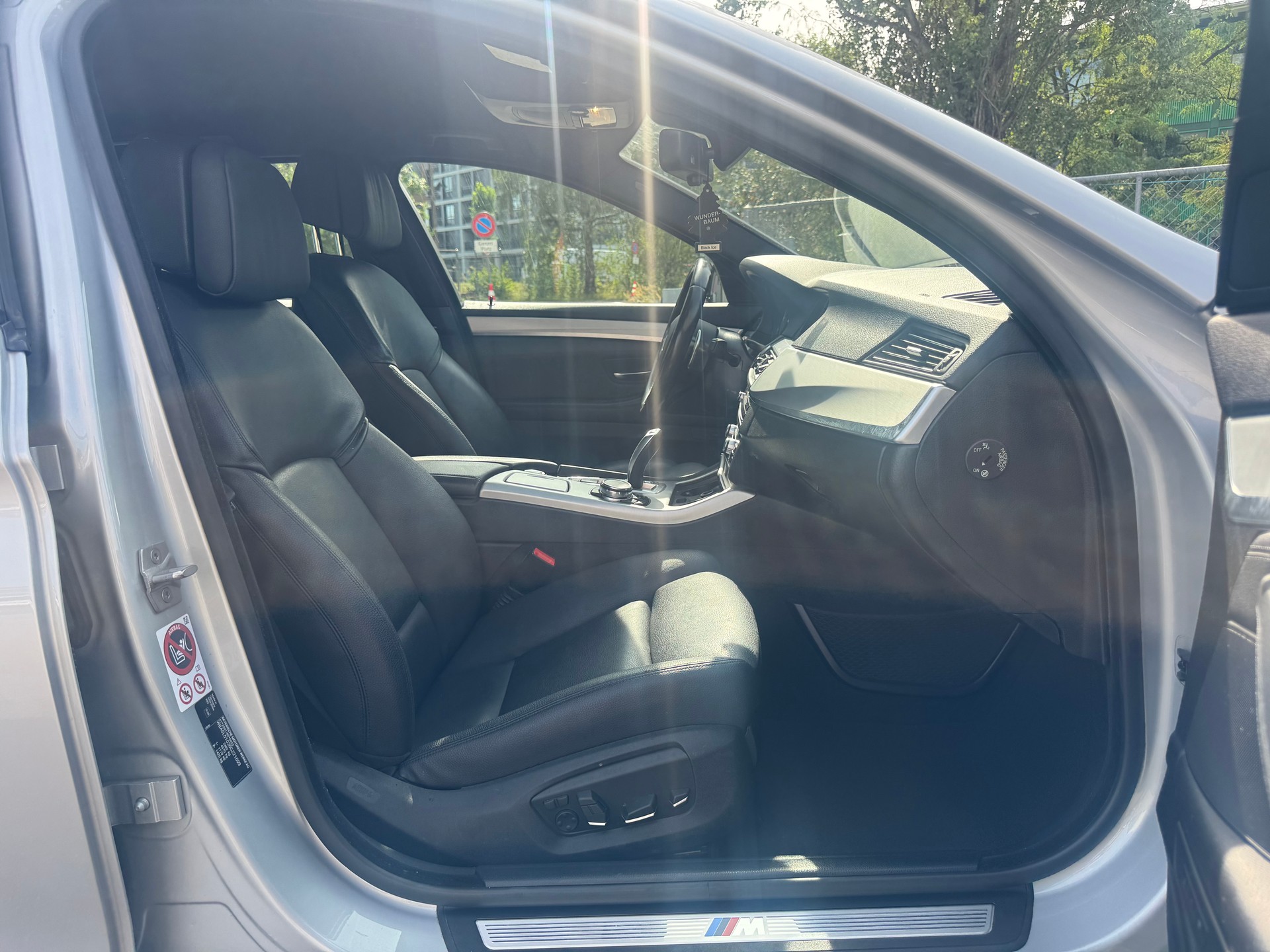BMW 520d Touring xDrive Steptronic-image-13