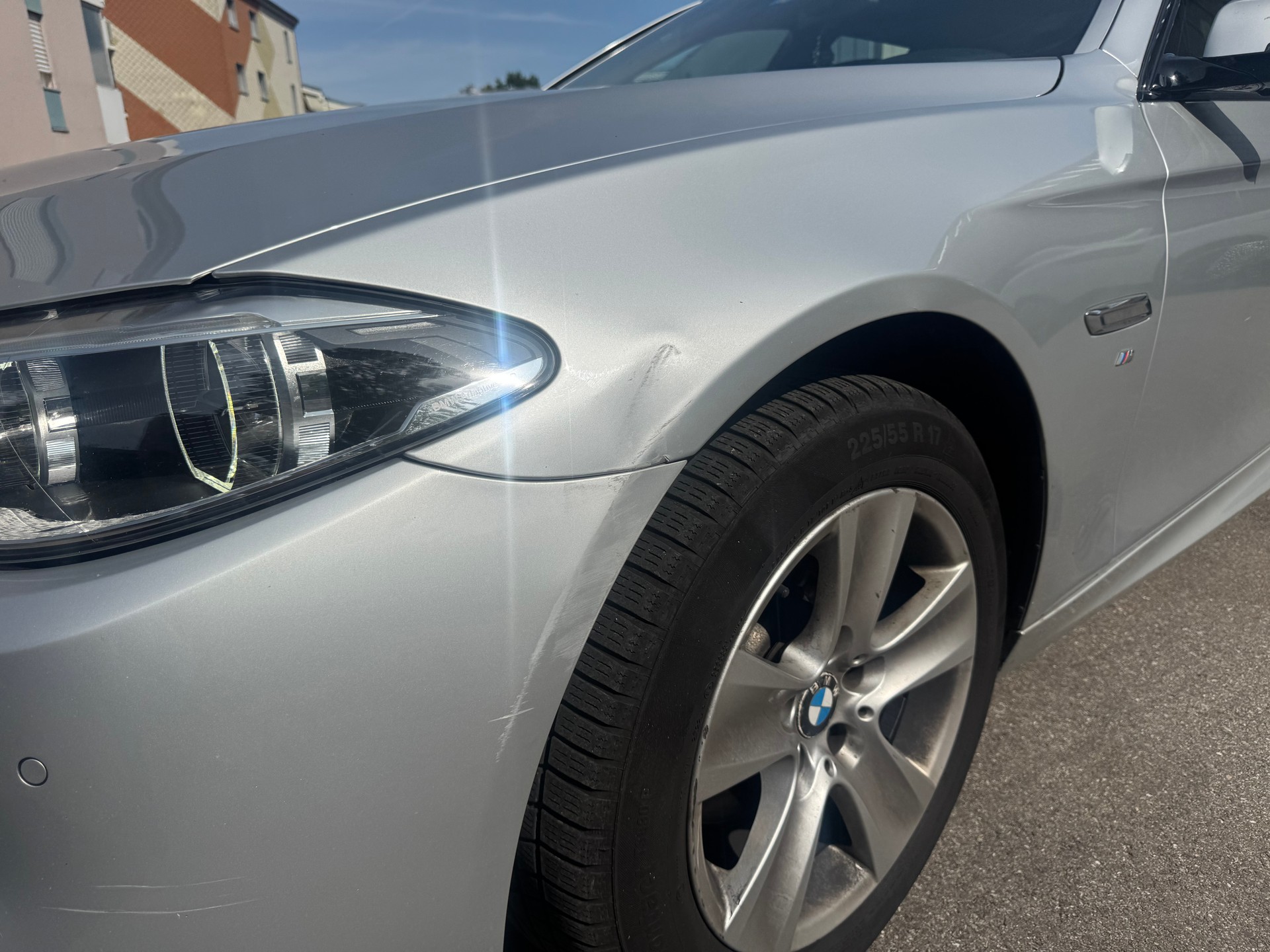 BMW 520d Touring xDrive Steptronic-image-1