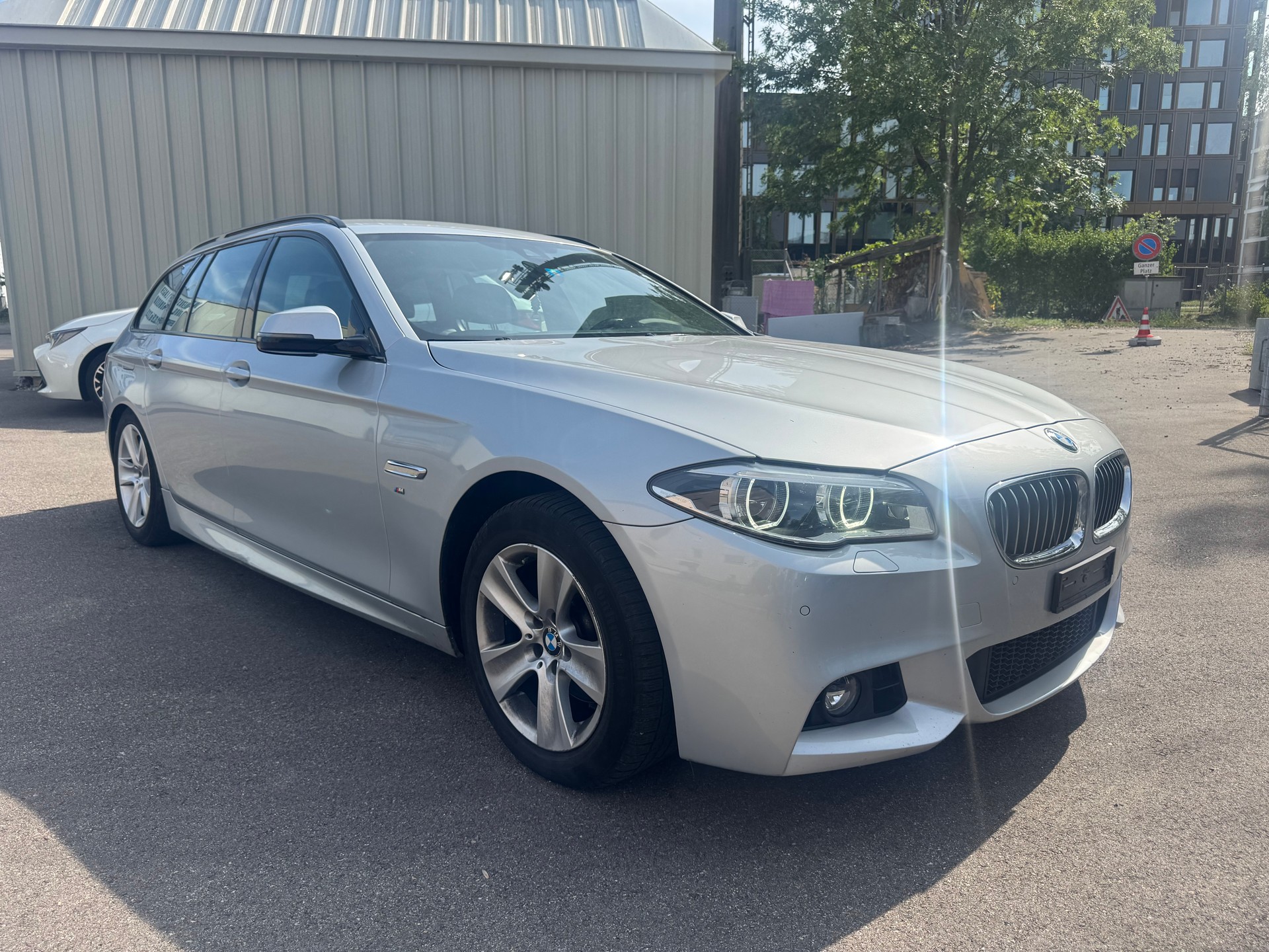 BMW 520d Touring xDrive Steptronic-image-9