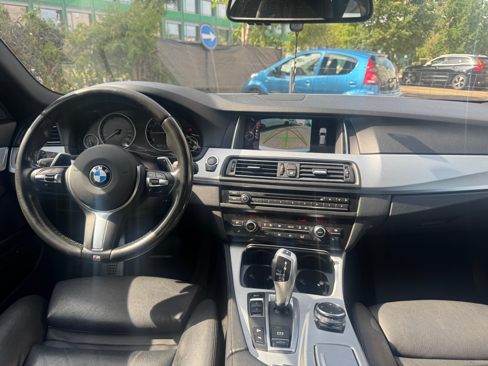 BMW 520d Touring xDrive Steptronic-image-15