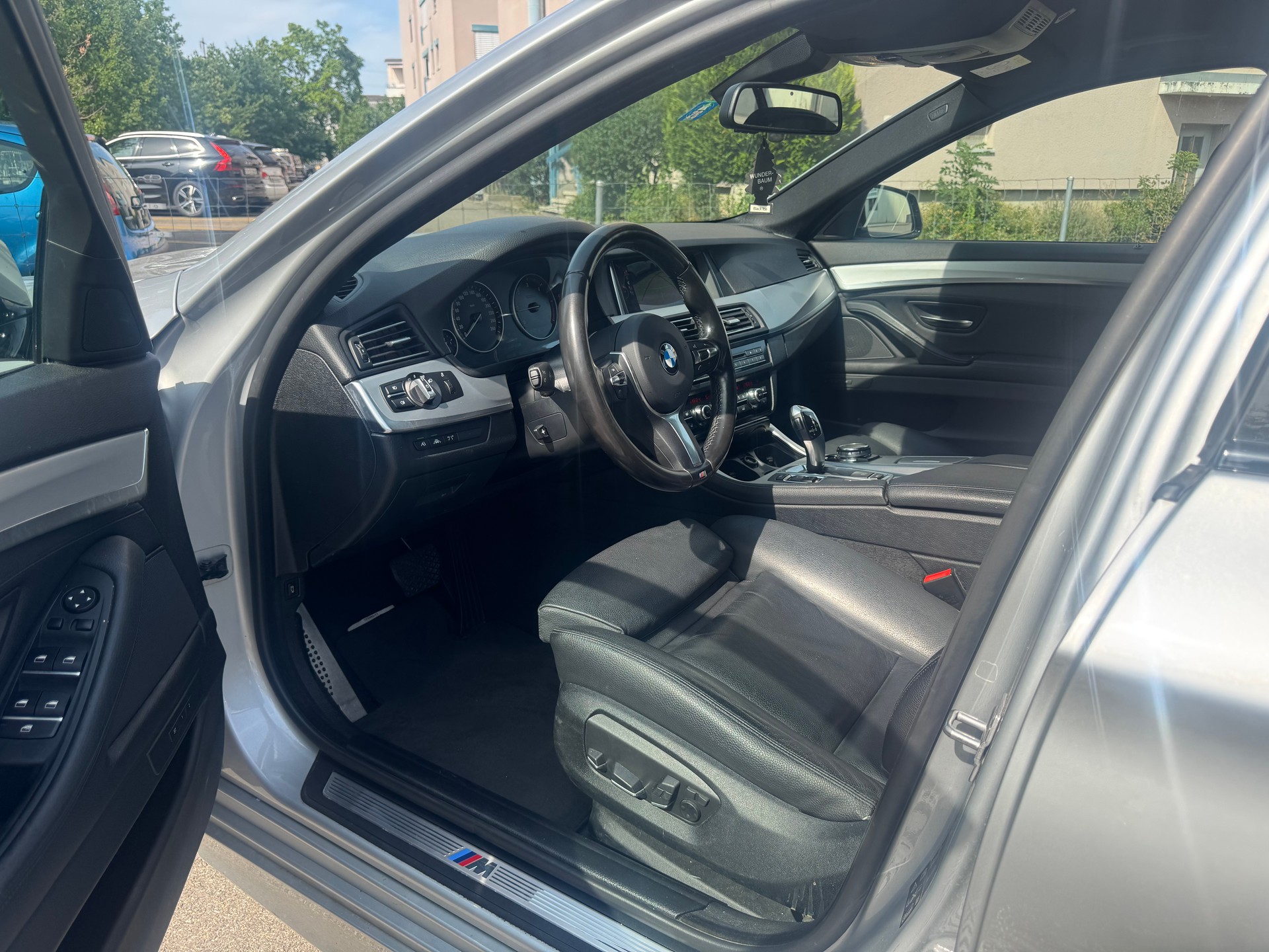 BMW 520d Touring xDrive Steptronic-image-11