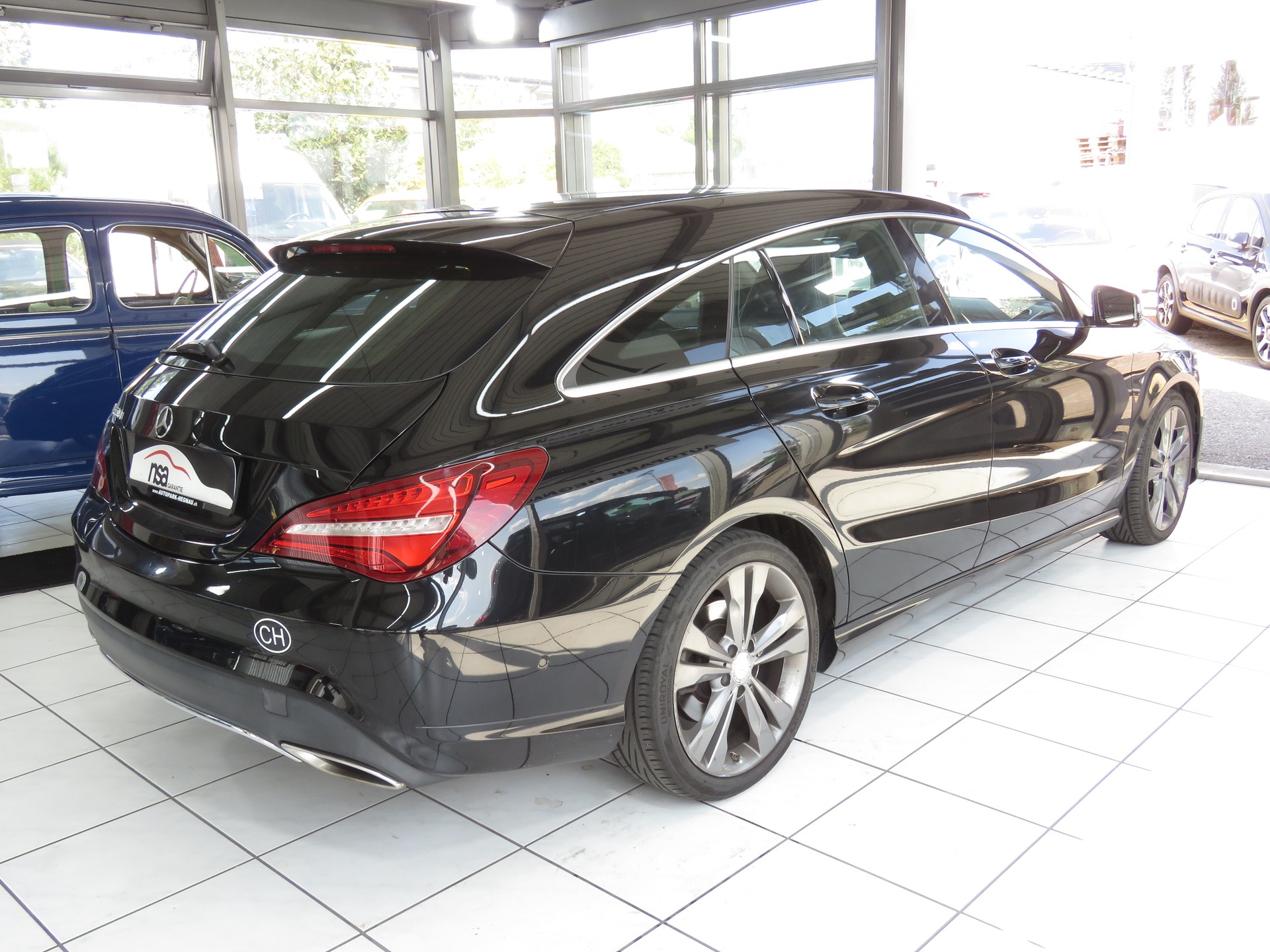 MERCEDES-BENZ CLA Shooting Brake 200 d Urban 7G-DCT (Automat) Fixpreis !!!-showroom-element-3
