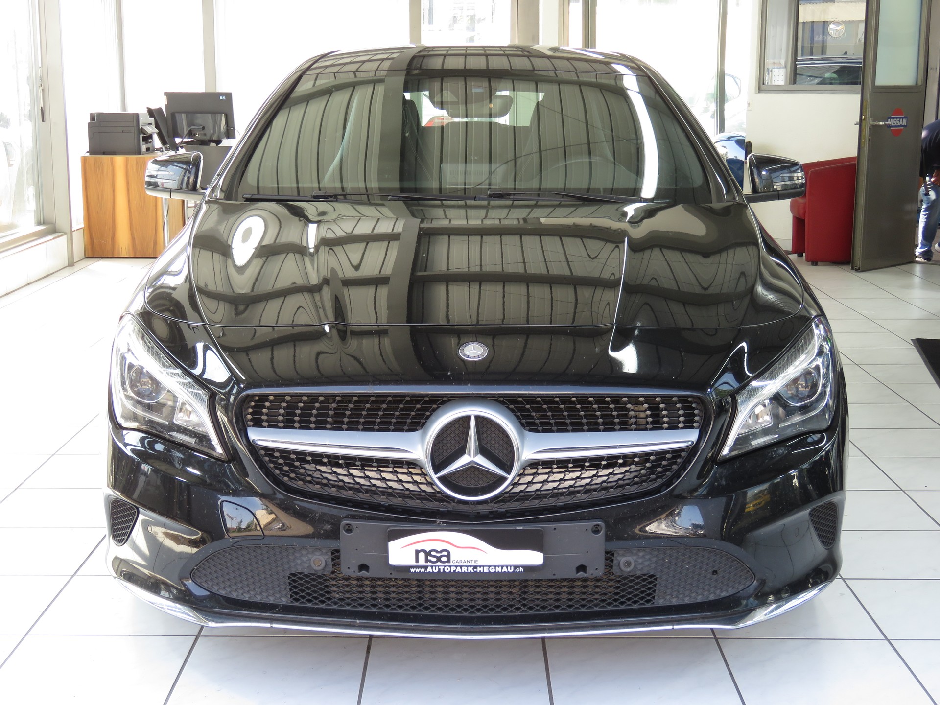 MERCEDES-BENZ CLA Shooting Brake 200 d Urban 7G-DCT (Automat) Fixpreis !!!-showroom-element-1