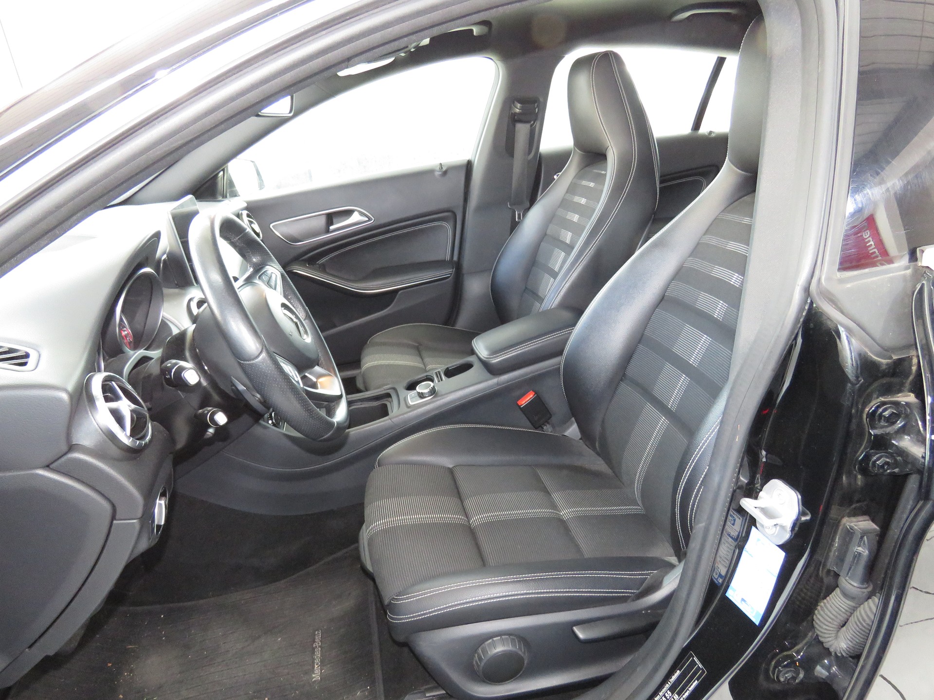MERCEDES-BENZ CLA Shooting Brake 200 d Urban 7G-DCT (Automat) Fixpreis !!!-image-7