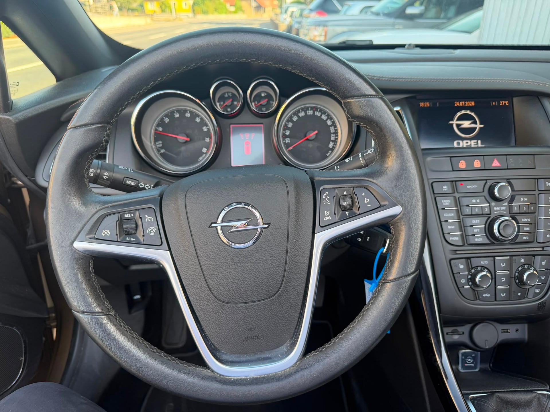 OPEL Cascada 1.4i 16V Turbo Cosmo-image-11