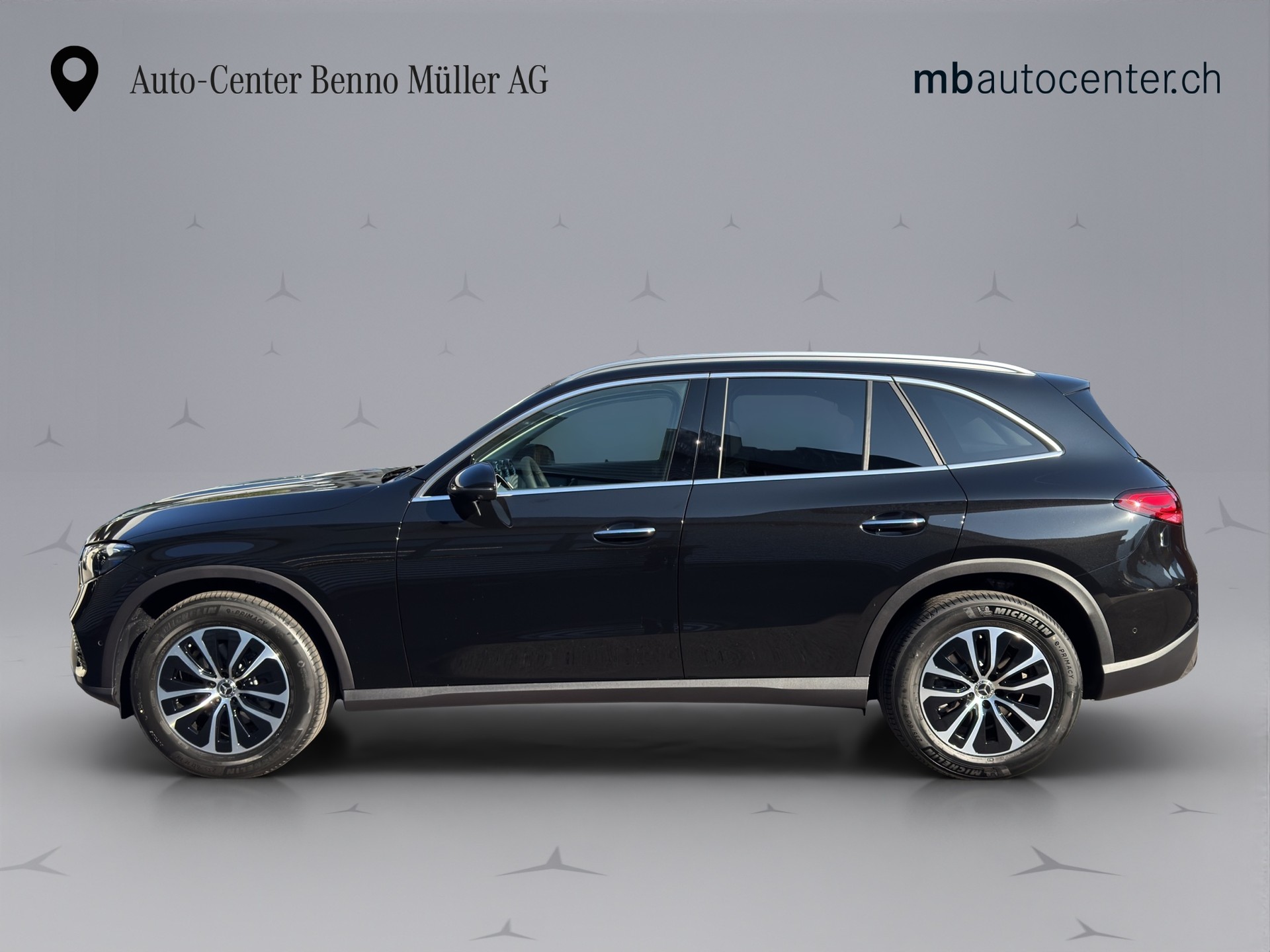 MERCEDES-BENZ GLC 220 d Avantgarde 4matic-image-2