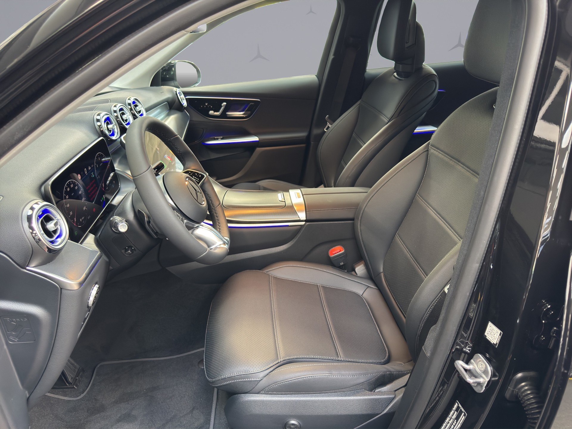 MERCEDES-BENZ GLC 220 d Avantgarde 4matic-image-9