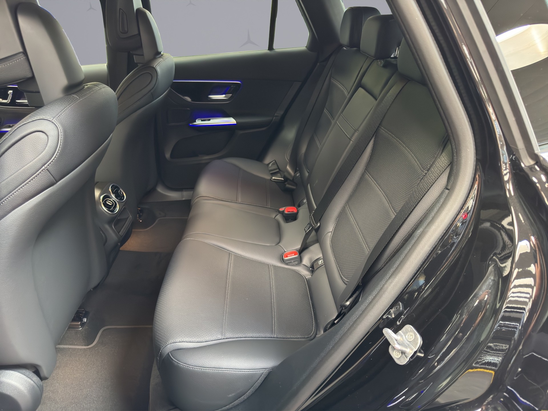 MERCEDES-BENZ GLC 220 d Avantgarde 4matic-image-10