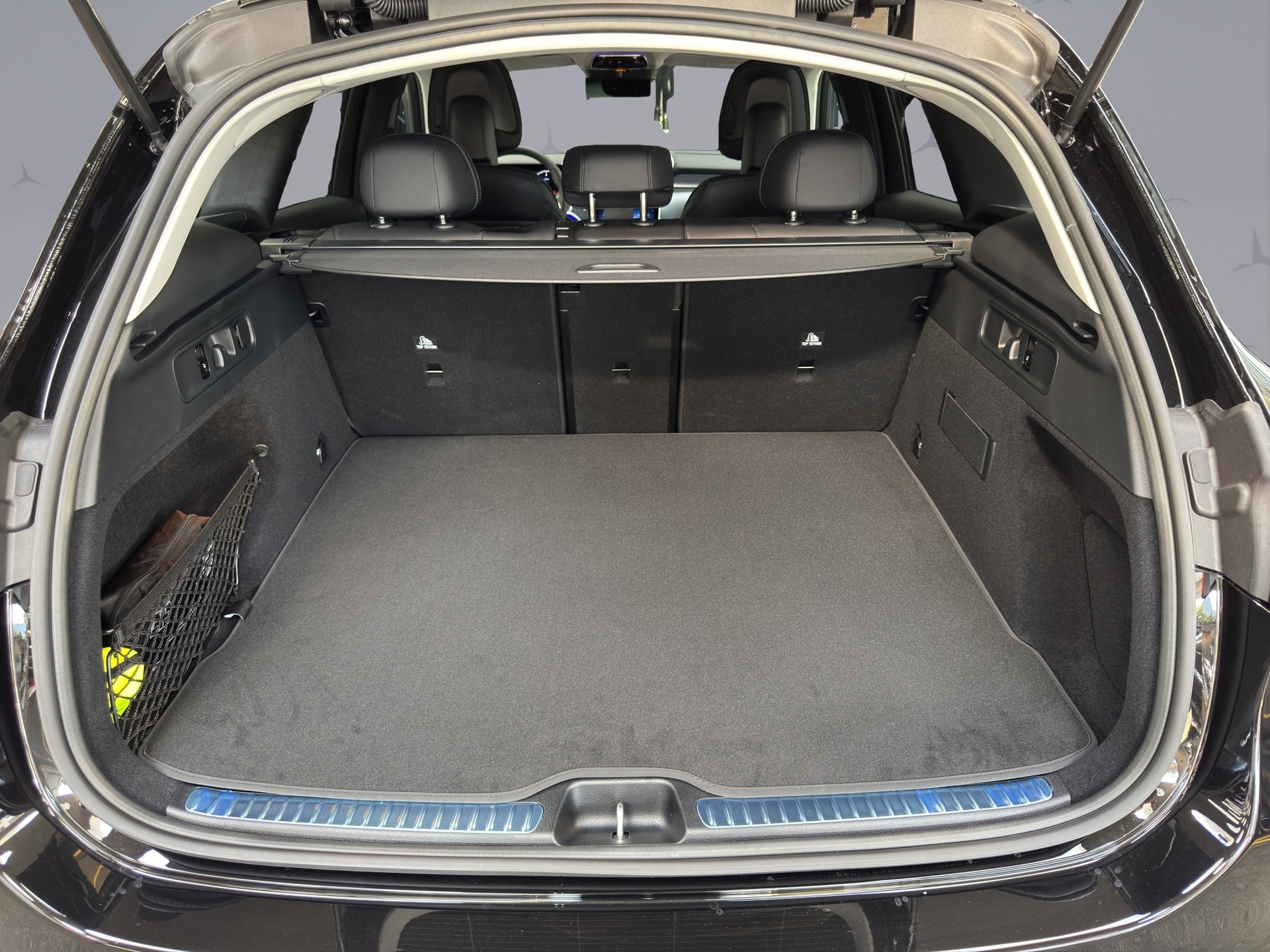 MERCEDES-BENZ GLC 220 d Avantgarde 4matic-image-18