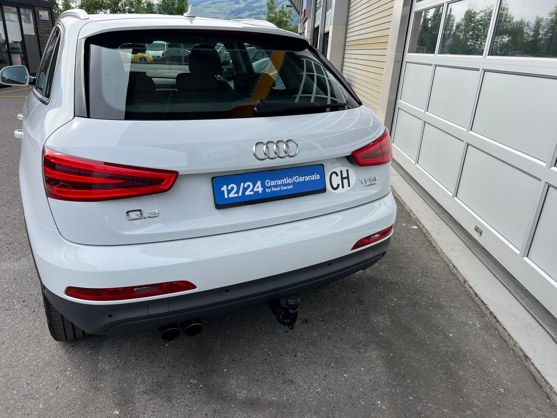 AUDI Q3 2.0 TFSI 4x4 S-tronic PS 211 *** Navigation * Anhängerkupplung 2000 kg. * frisch ab MFK * 1 Jahr Garantie möglich ***-image-4
