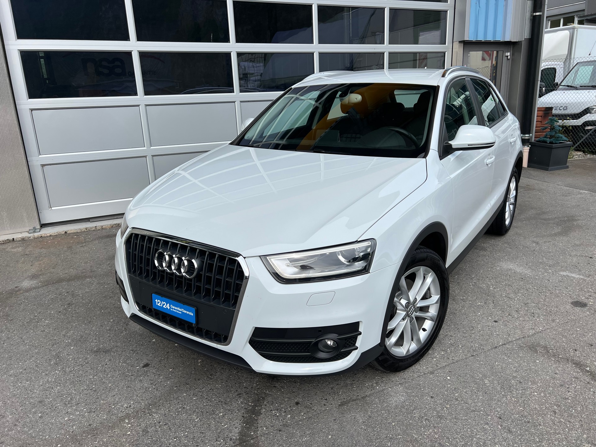 AUDI Q3 2.0 TFSI 4x4 S-tronic PS 211 *** Navigation * Anhängerkupplung 2000 kg. * frisch ab MFK * 1 Jahr Garantie möglich ***-showroom-element-1