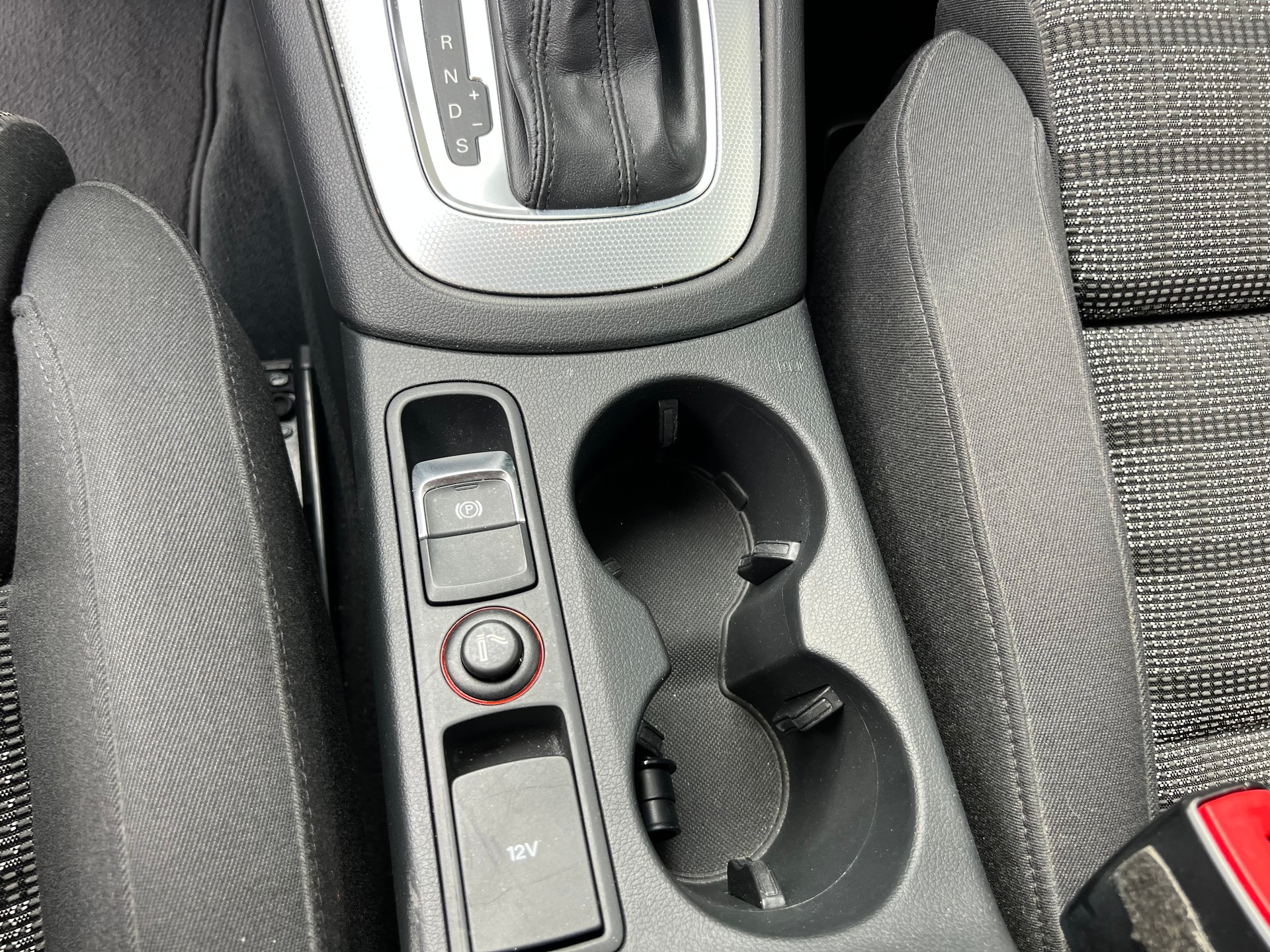 AUDI Q3 2.0 TFSI 4x4 S-tronic PS 211 *** Navigation * Anhängerkupplung 2000 kg. * frisch ab MFK * 1 Jahr Garantie möglich ***-image-15