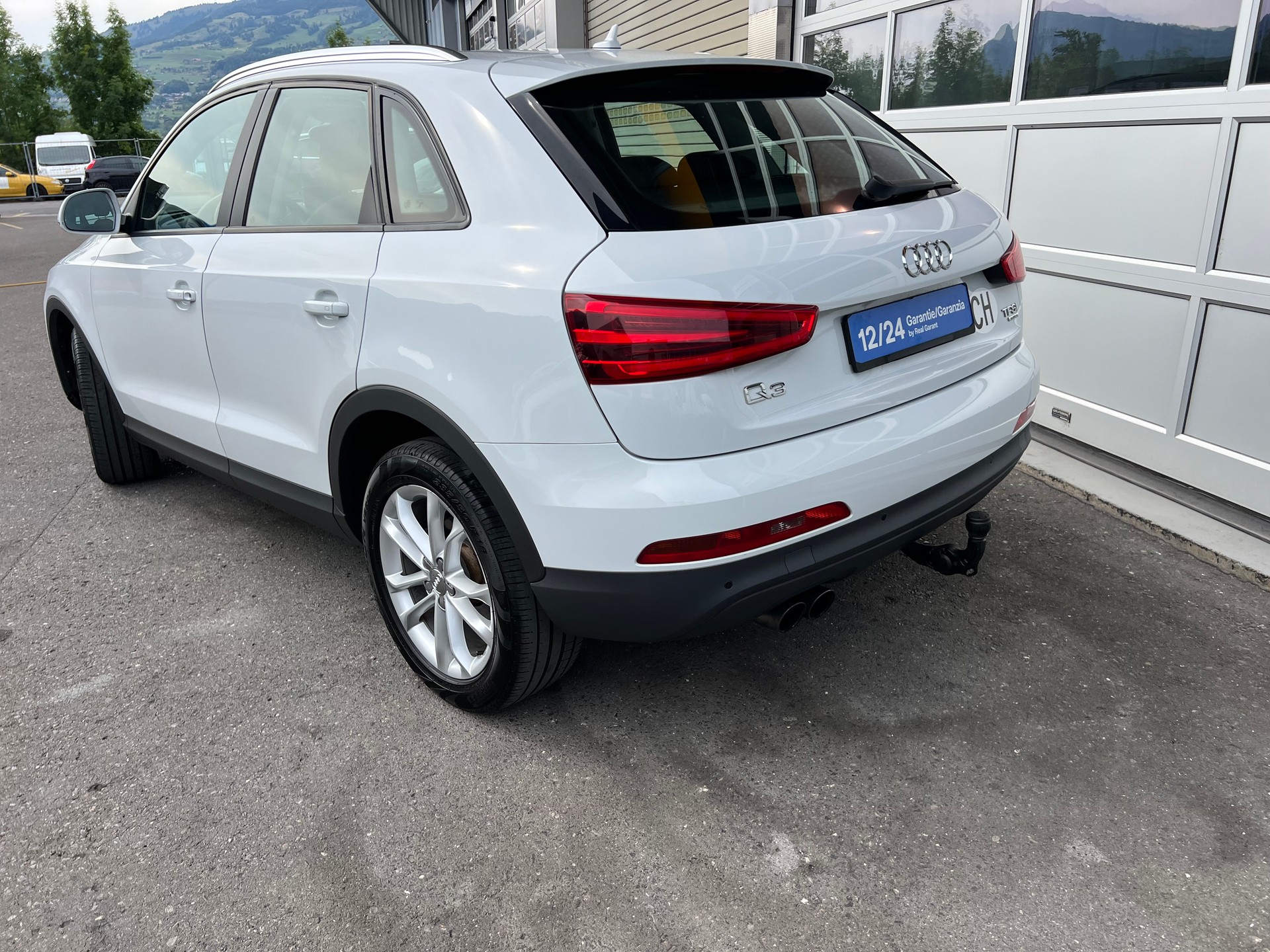 AUDI Q3 2.0 TFSI 4x4 S-tronic PS 211 *** Navigation * Anhängerkupplung 2000 kg. * frisch ab MFK * 1 Jahr Garantie möglich ***-image-5