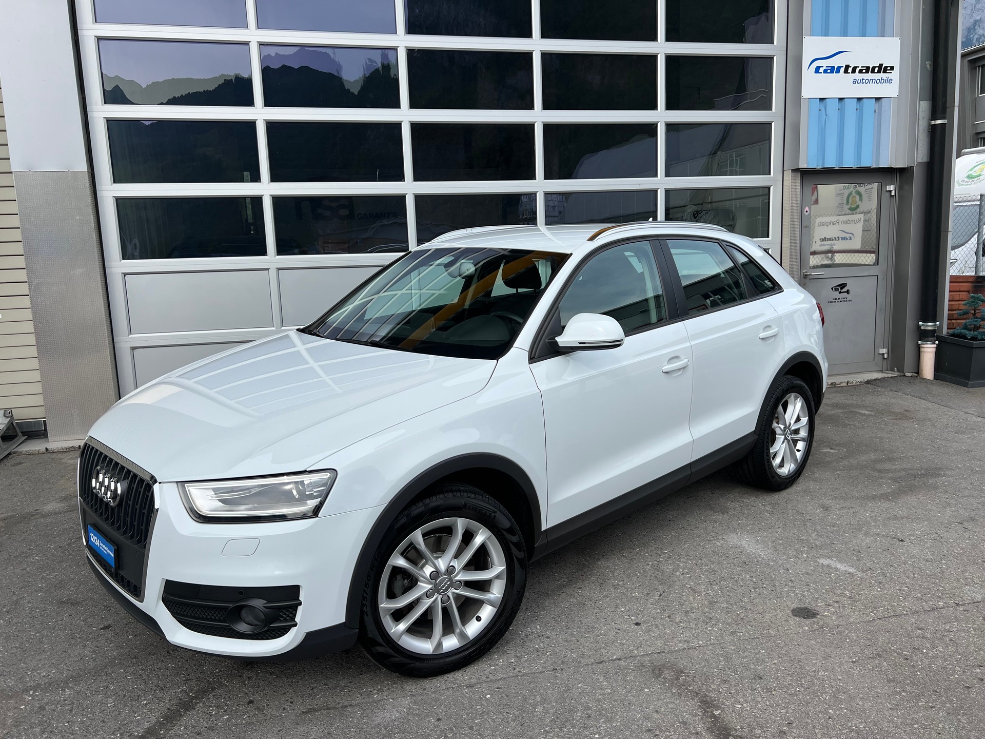 AUDI Q3 2.0 TFSI 4x4 S-tronic PS 211 *** Navigation * Anhängerkupplung 2000 kg. * frisch ab MFK * 1 Jahr Garantie möglich ***