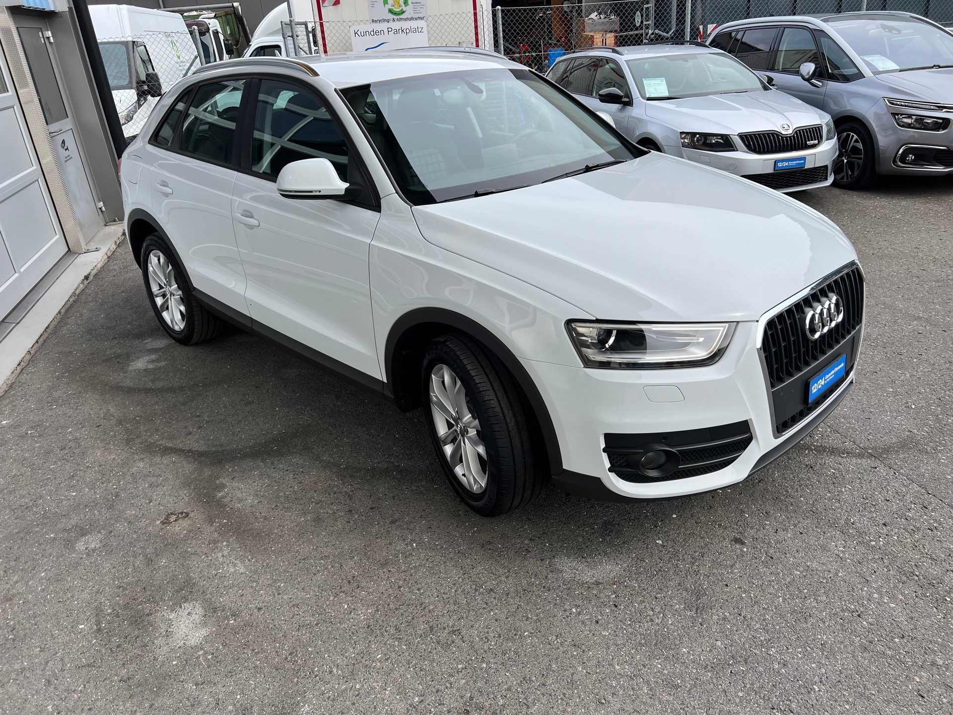 AUDI Q3 2.0 TFSI 4x4 S-tronic PS 211 *** Navigation * Anhängerkupplung 2000 kg. * frisch ab MFK * 1 Jahr Garantie möglich ***-image-6